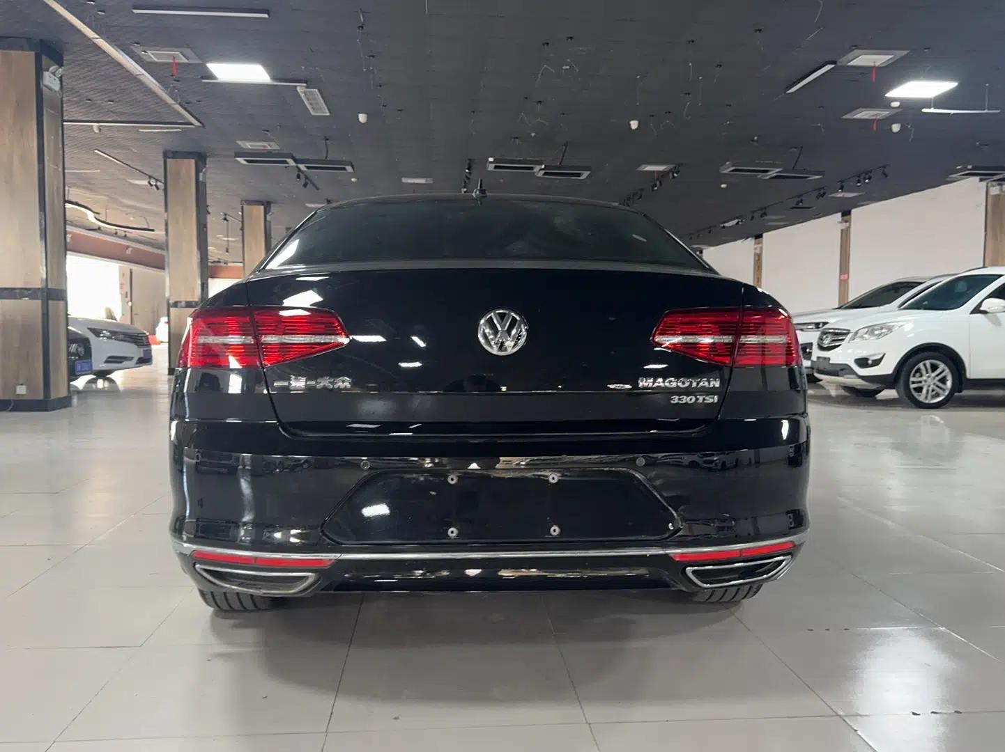 Volkswagen Magotan 2018 330TSI DSG Luxury Model — миниатюра 16