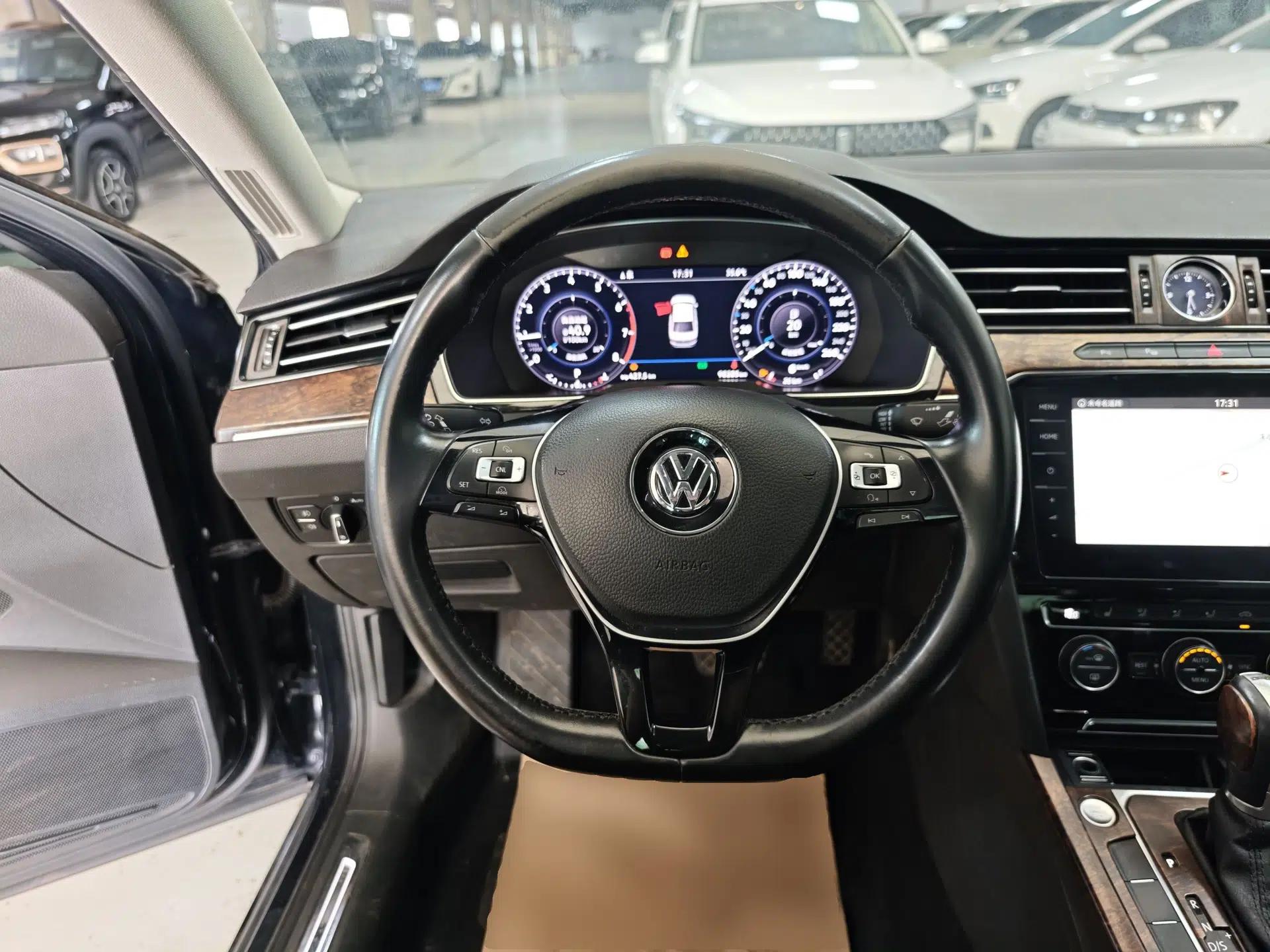Volkswagen Magotan 2018 330TSI DSG Luxury Model — миниатюра 20