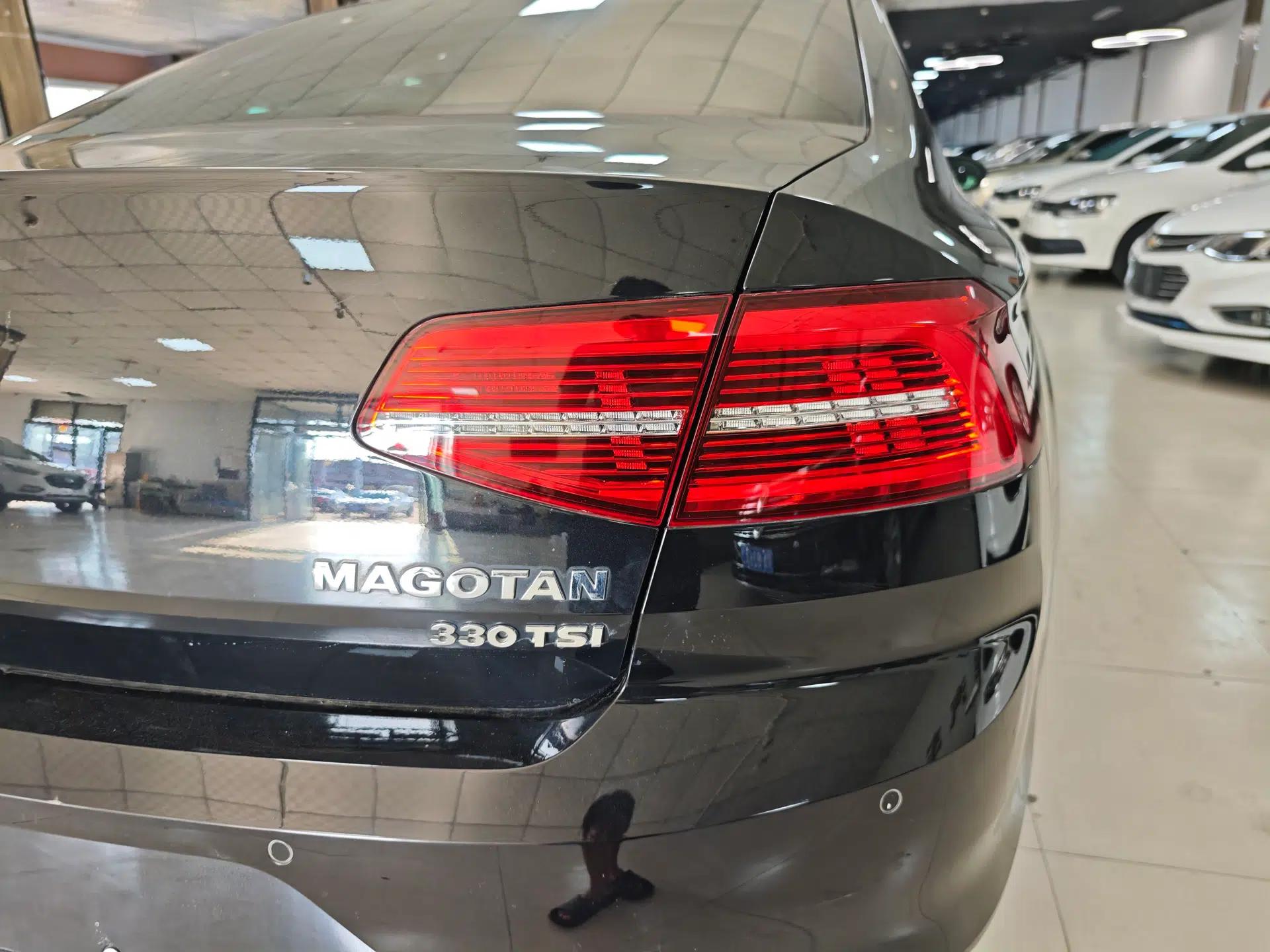 Volkswagen Magotan 2018 330TSI DSG Luxury Model — миниатюра 9