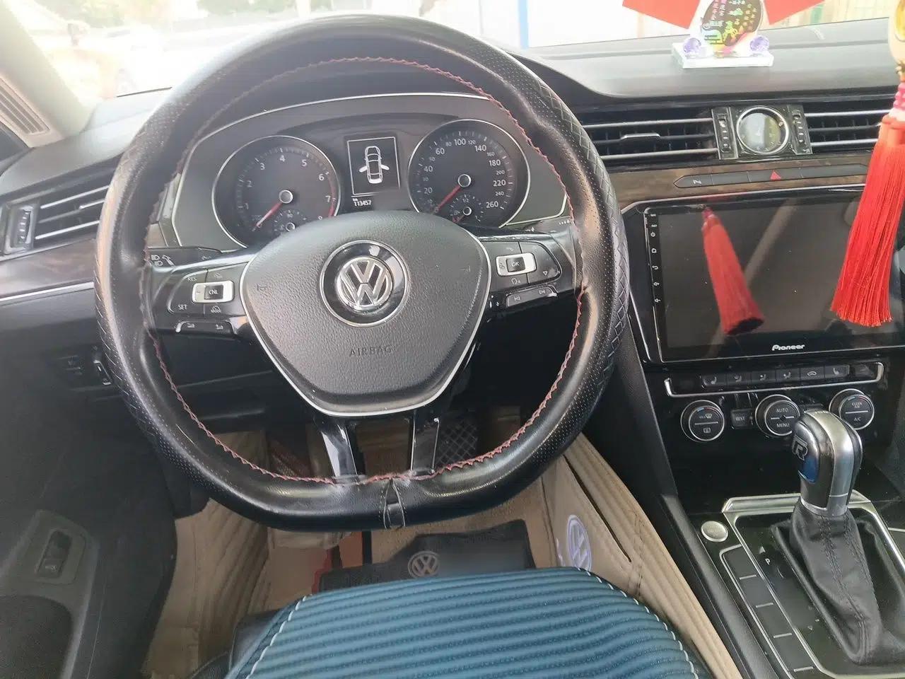 Volkswagen Magotan 2018 Facelift 330TSI DSG Luxury Model — миниатюра 10