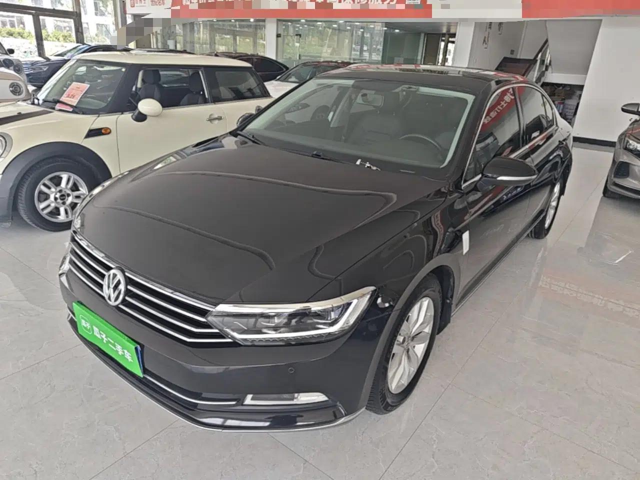 Volkswagen Magotan 2019 280TSI DSG Comfort Model China VI Standard — миниатюра 1