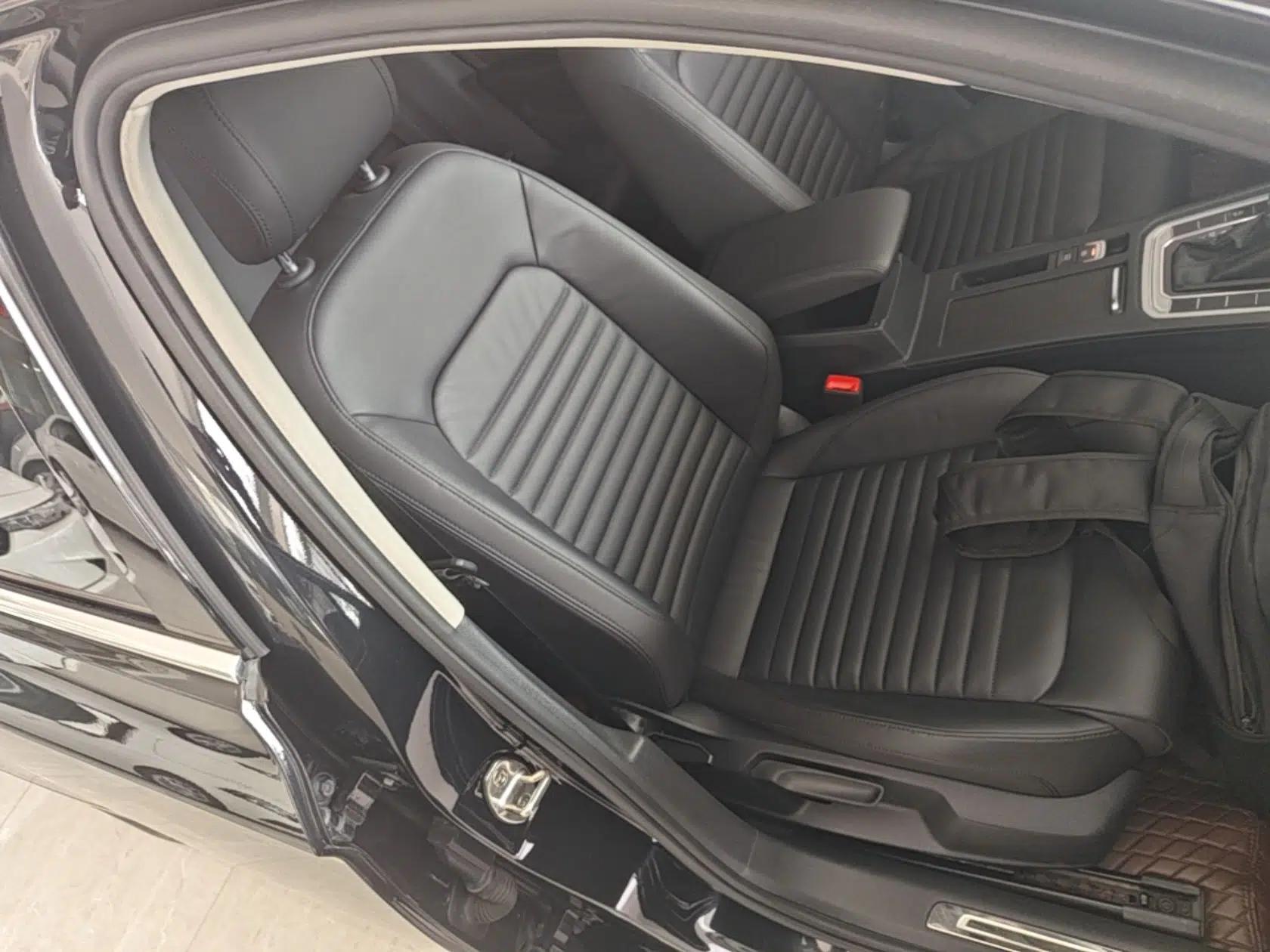 Volkswagen Magotan 2019 280TSI DSG Comfort Model China VI Standard — миниатюра 19