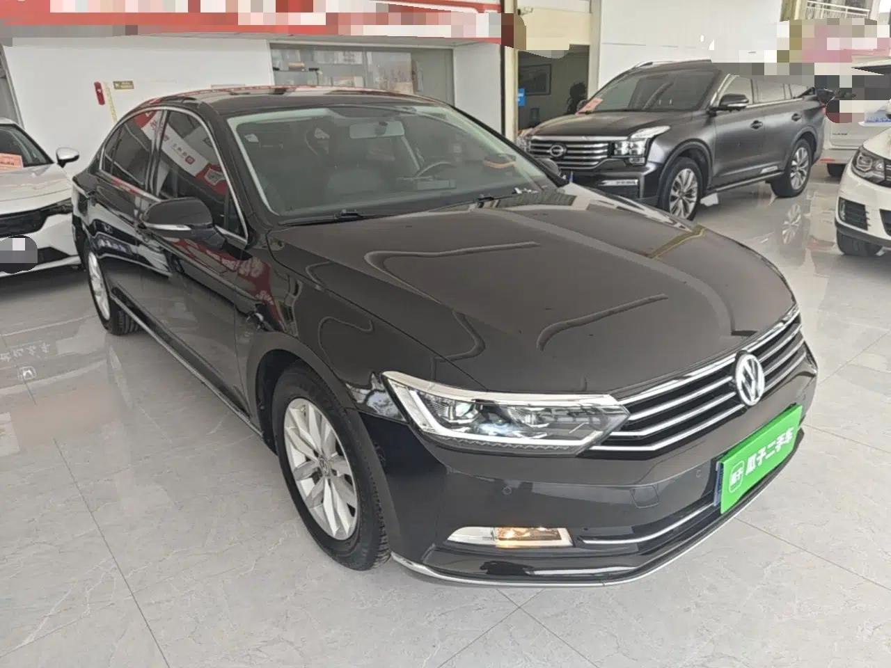 Volkswagen Magotan 2019 280TSI DSG Comfort Model China VI Standard — миниатюра 3