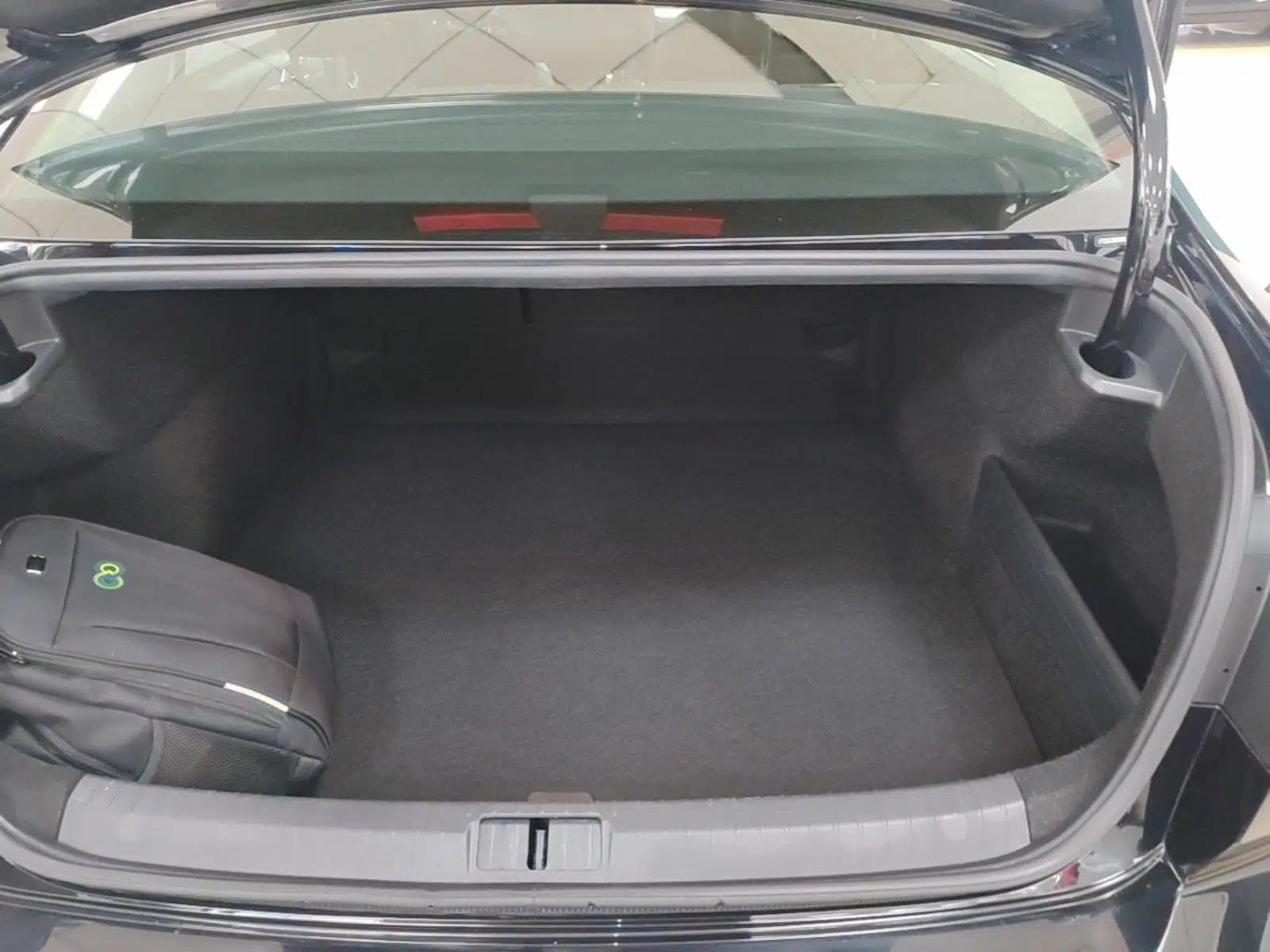 Volkswagen Magotan 2020 280TSI DSG Comfort Edition — миниатюра 22