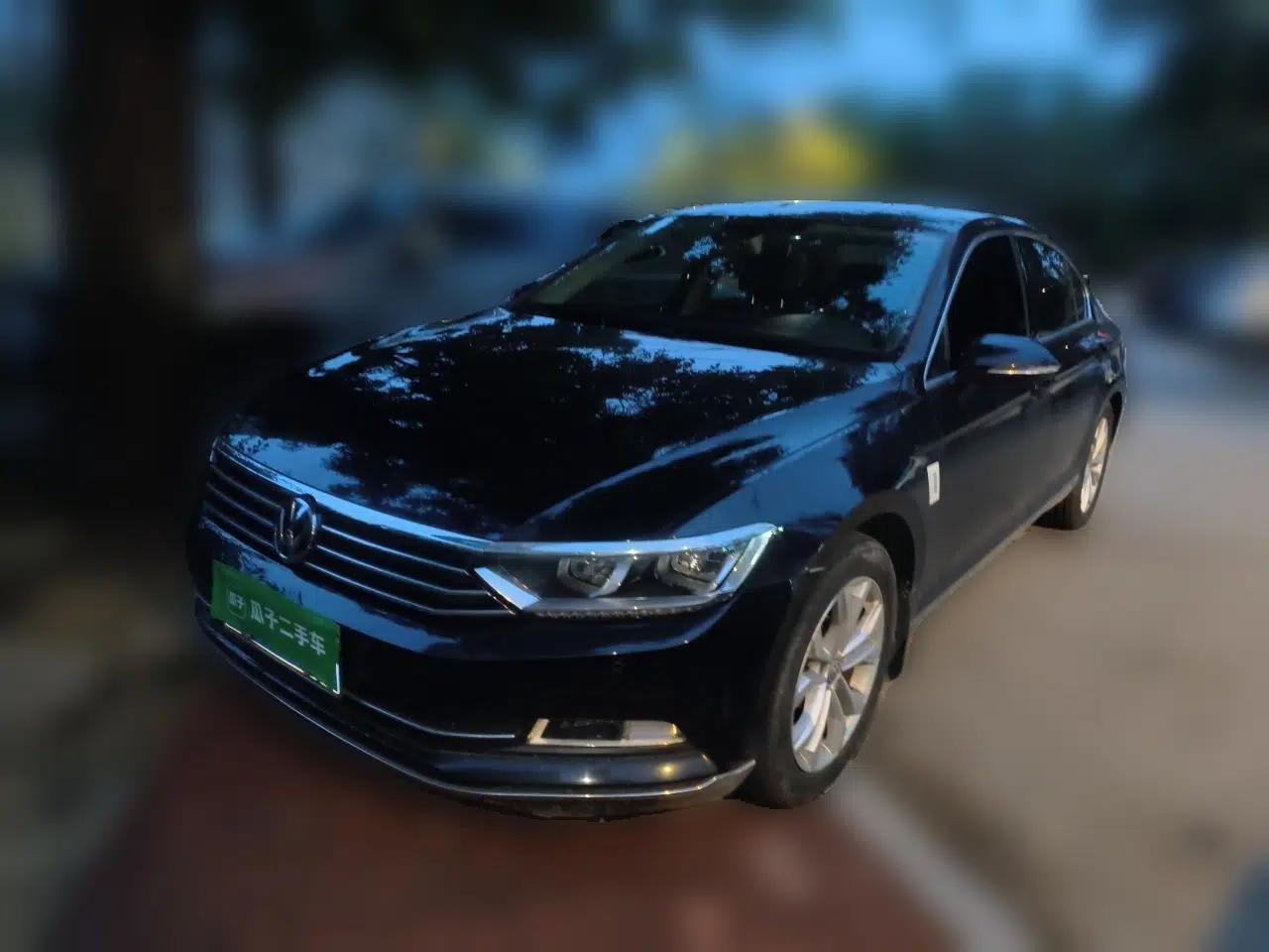 Volkswagen Magotan 2018 Facelift 330TSI DSG Luxury Model — миниатюра 1