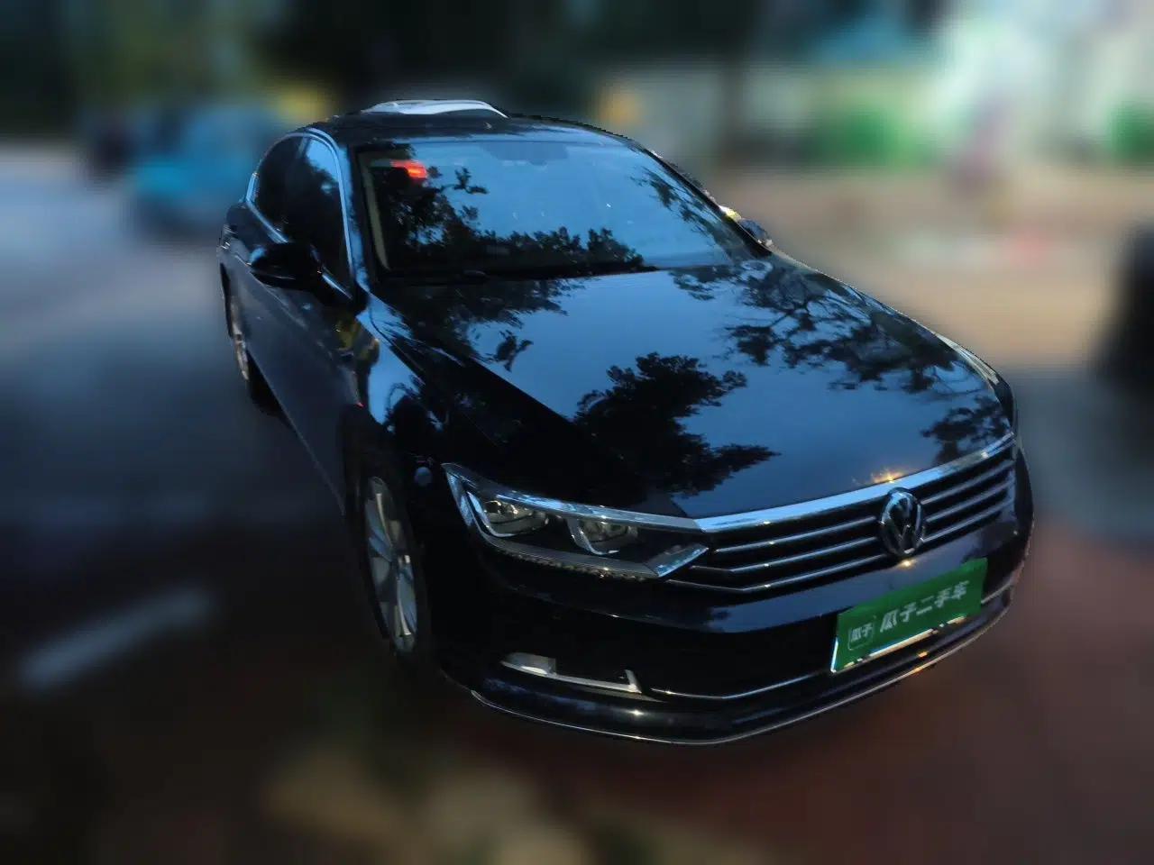 Volkswagen Magotan 2018 Facelift 330TSI DSG Luxury Model — миниатюра 3