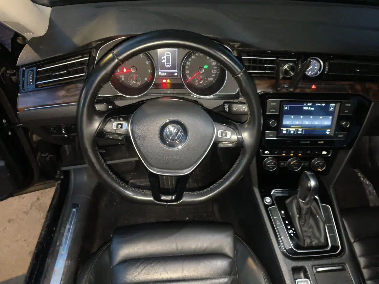 Volkswagen Magotan 2018 Facelift 330TSI DSG Luxury Model — миниатюра 10
