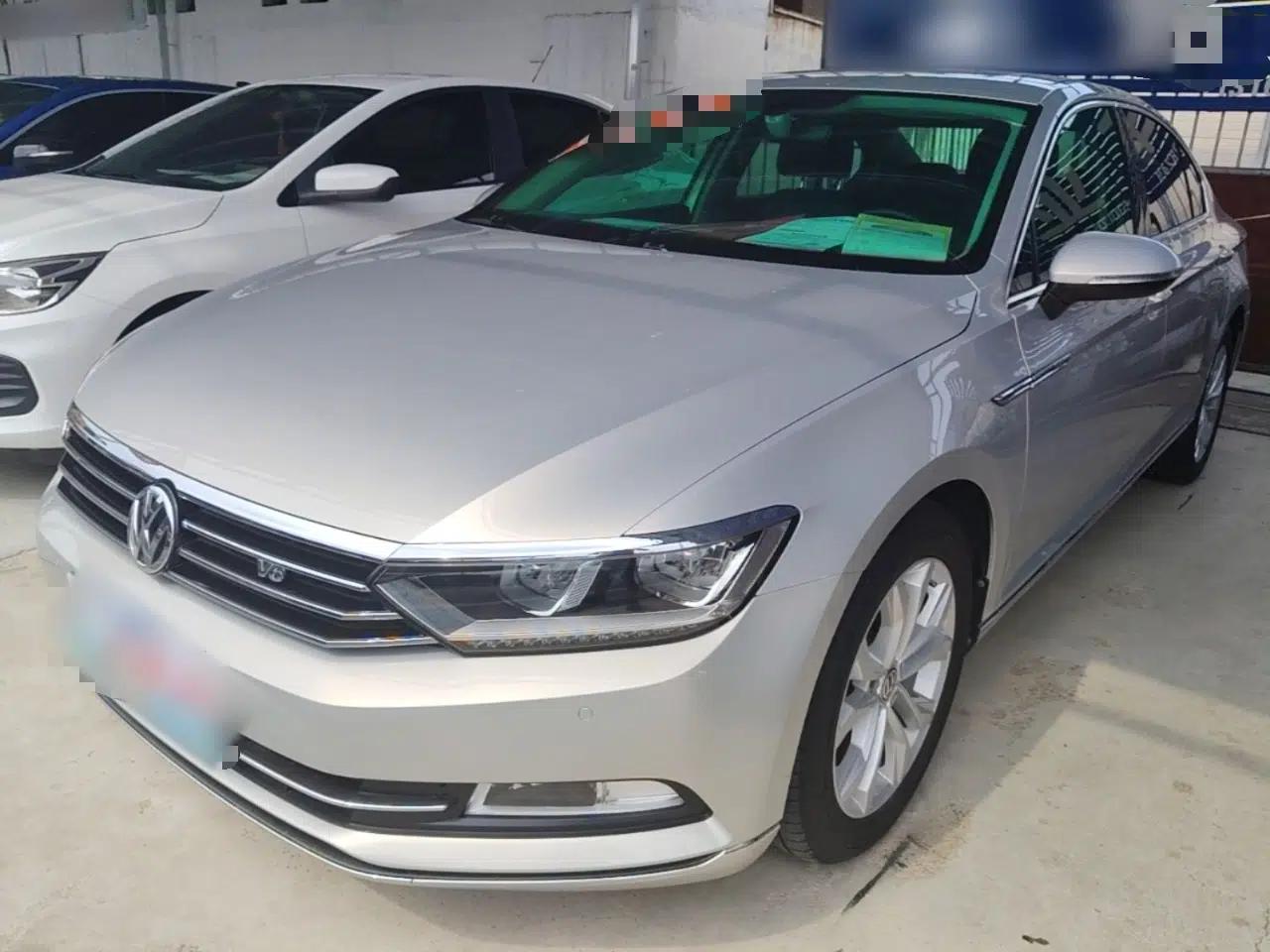 Volkswagen Magotan 2019 330TSI DSG Luxury Model China V Standard — миниатюра 1