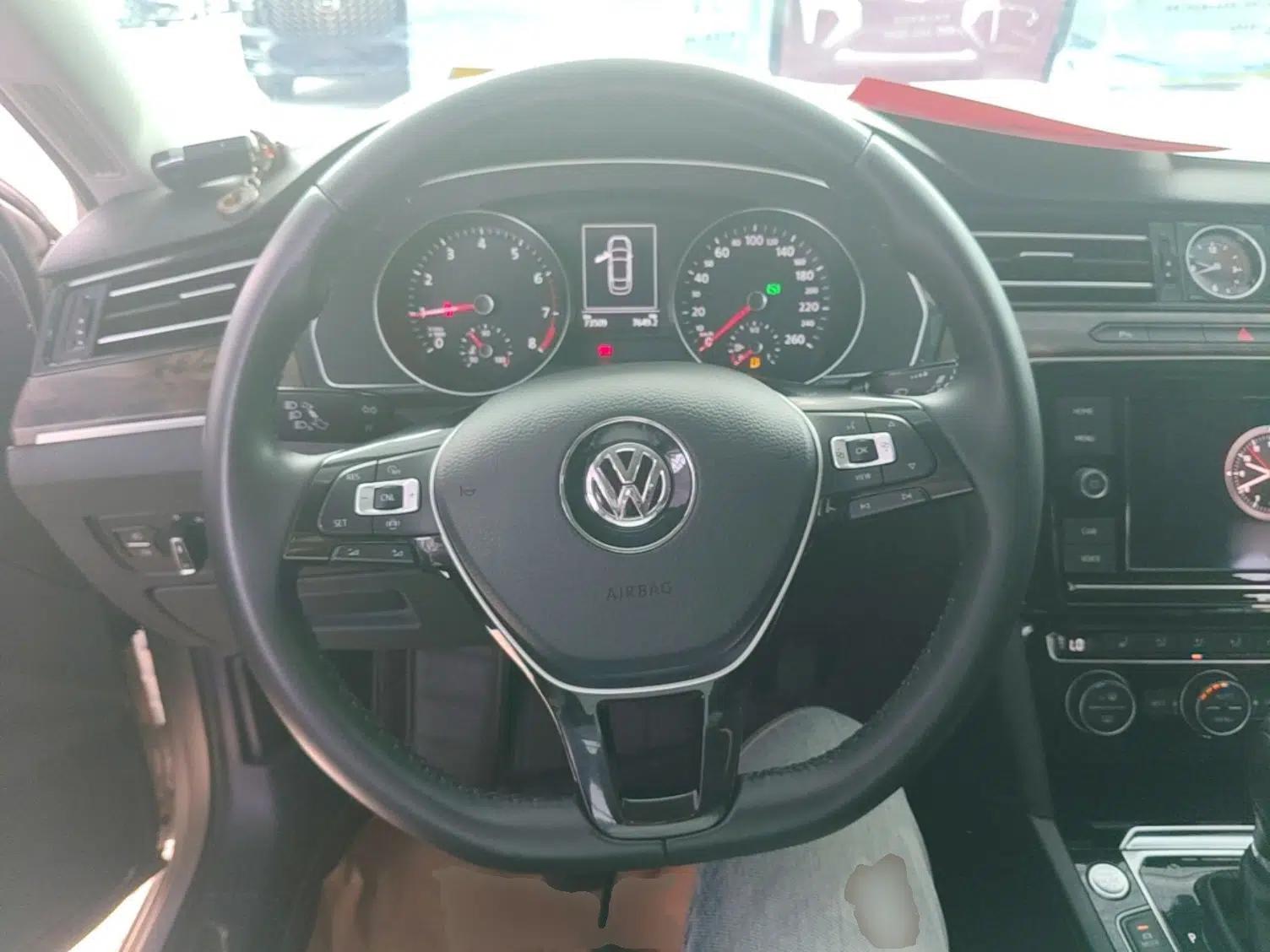 Volkswagen Magotan 2019 330TSI DSG Luxury Model China V Standard — миниатюра 13