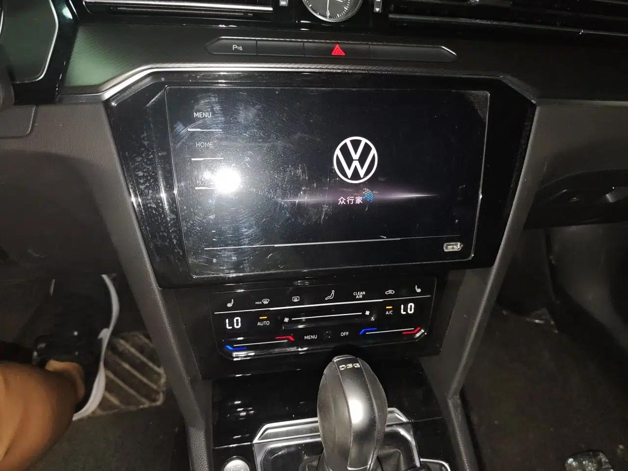 Volkswagen Magotan 2021 330TSI DSG 30th Anniversary Edition — миниатюра 13