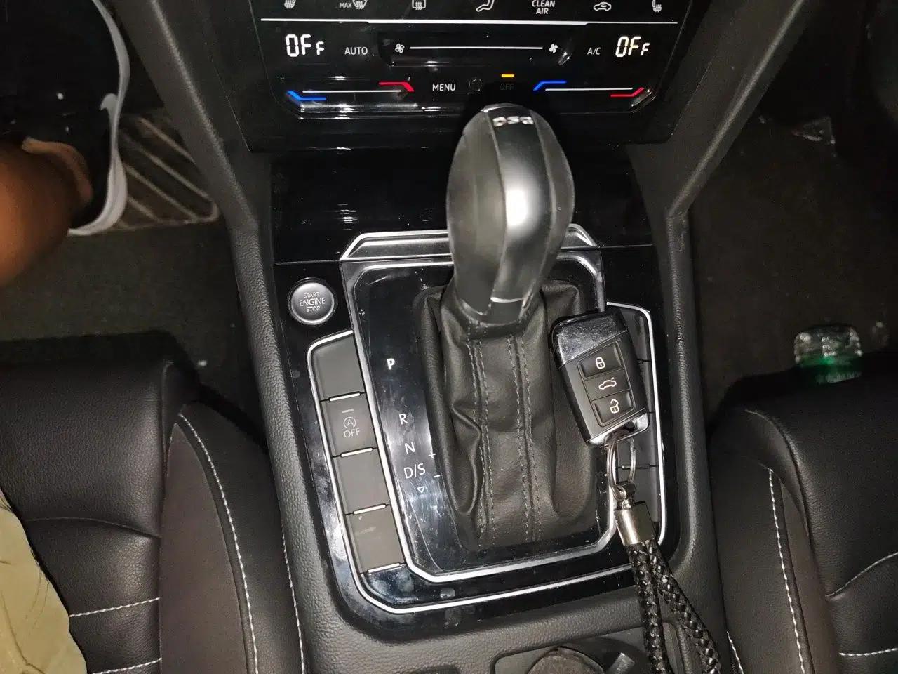 Volkswagen Magotan 2021 330TSI DSG 30th Anniversary Edition — миниатюра 14