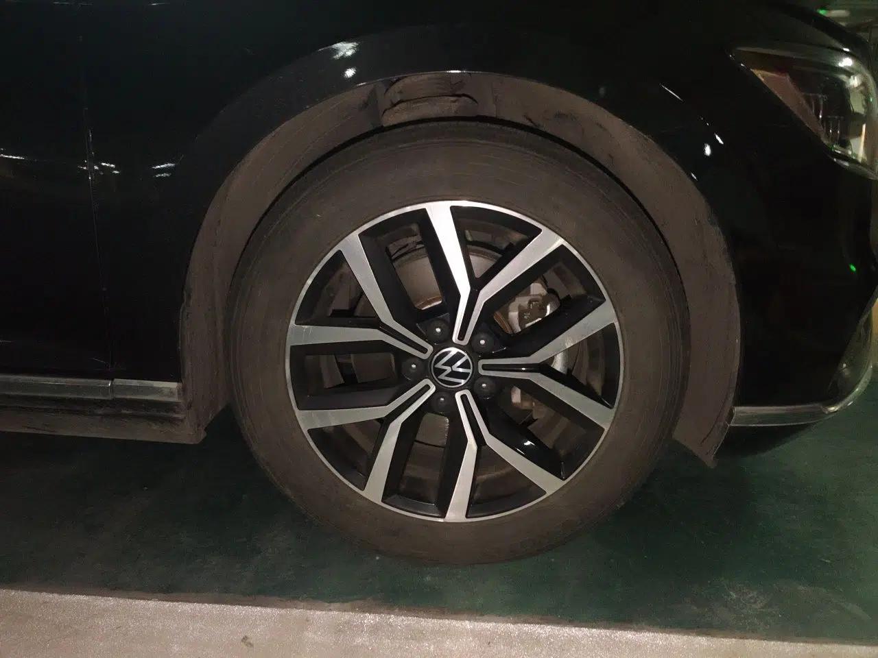 Volkswagen Magotan 2021 330TSI DSG 30th Anniversary Edition — миниатюра 8