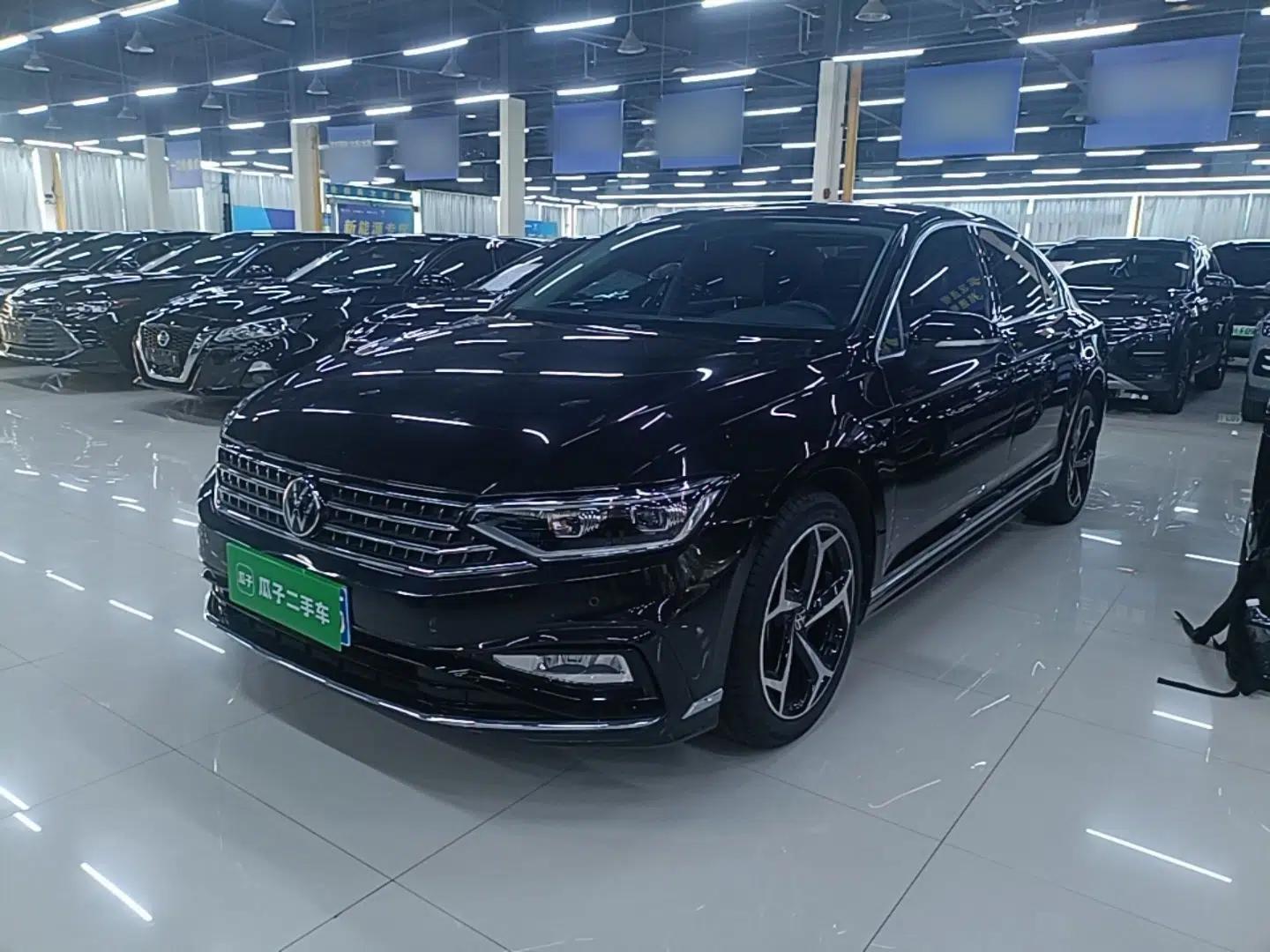 Volkswagen Magotan 2023 2 Million Units Limited Edition 330TSI DSG Leading Version — миниатюра 1