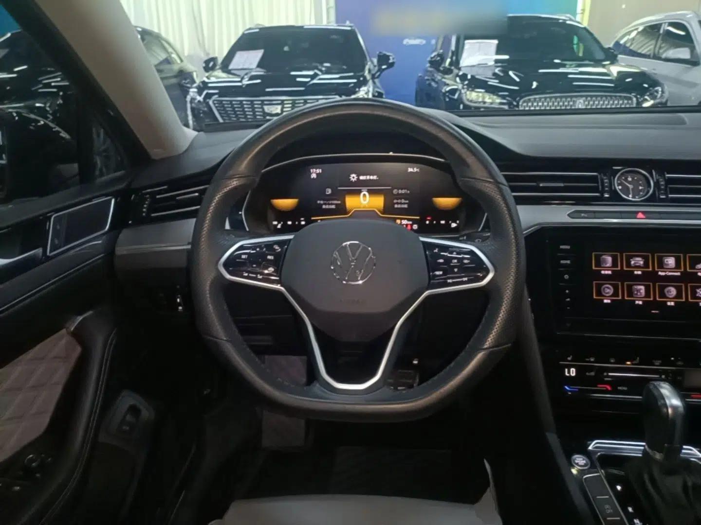 Volkswagen Magotan 2023 2 Million Units Limited Edition 330TSI DSG Leading Version — миниатюра 13