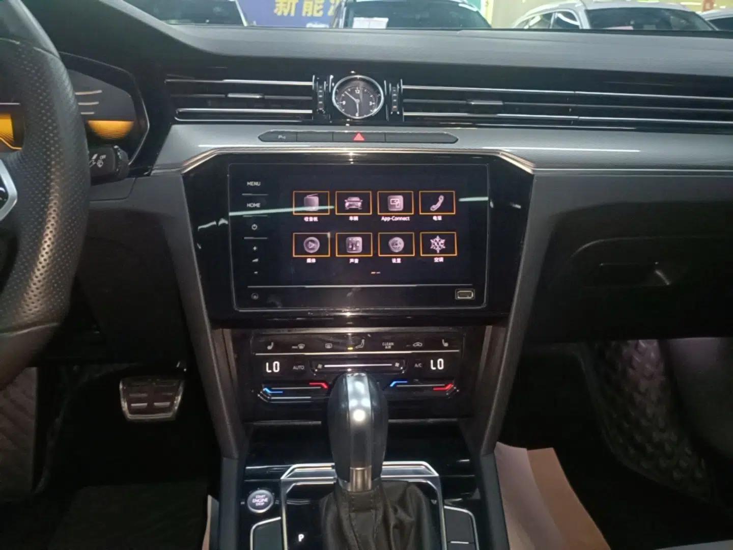 Volkswagen Magotan 2023 2 Million Units Limited Edition 330TSI DSG Leading Version — миниатюра 15