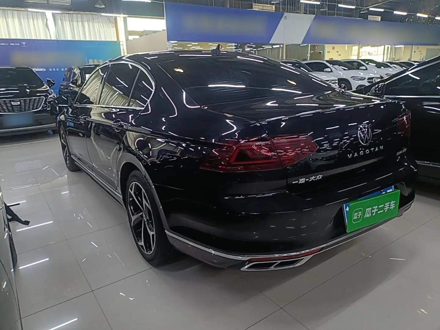 Volkswagen Magotan 2023 2 Million Units Limited Edition 330TSI DSG Leading Version — миниатюра 4
