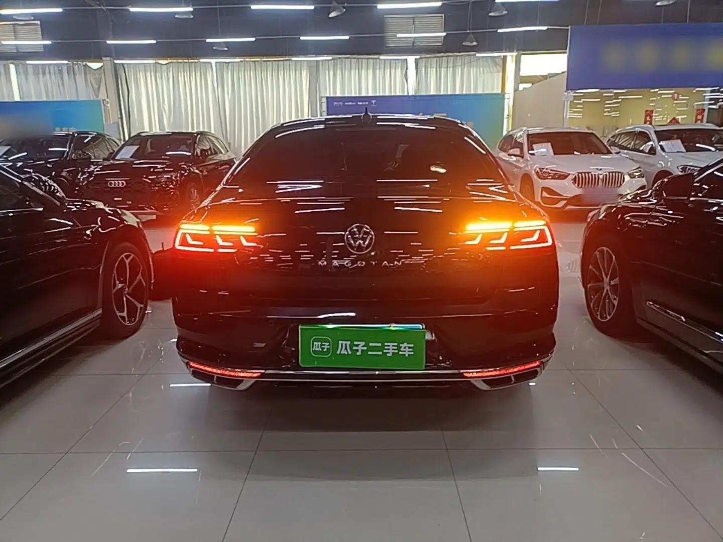 Volkswagen Magotan 2023 2 Million Units Limited Edition 330TSI DSG Leading Version — миниатюра 5