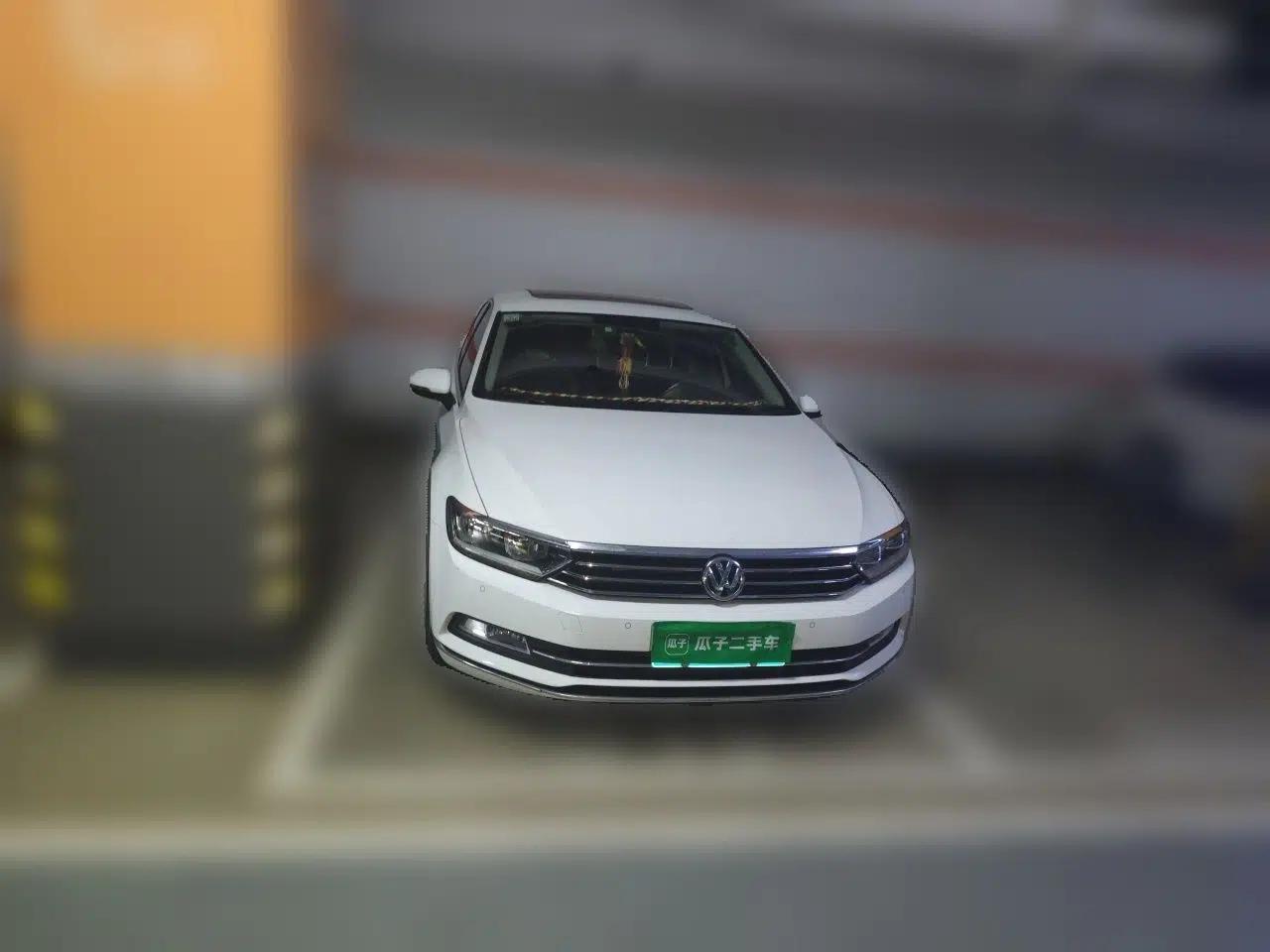 Volkswagen Magotan 2018 Facelift 330TSI DSG Luxury Model — миниатюра 2