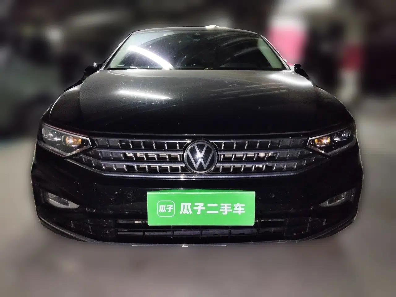 Volkswagen Magotan 2023 2 Million Units Commemorative Edition 330TSI DSG Luxury Version — миниатюра 2