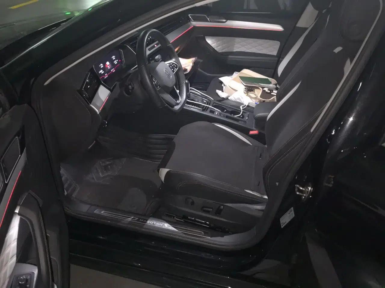 Volkswagen Magotan 2023 2 Million Units Commemorative Edition 330TSI DSG Luxury Version — миниатюра 16
