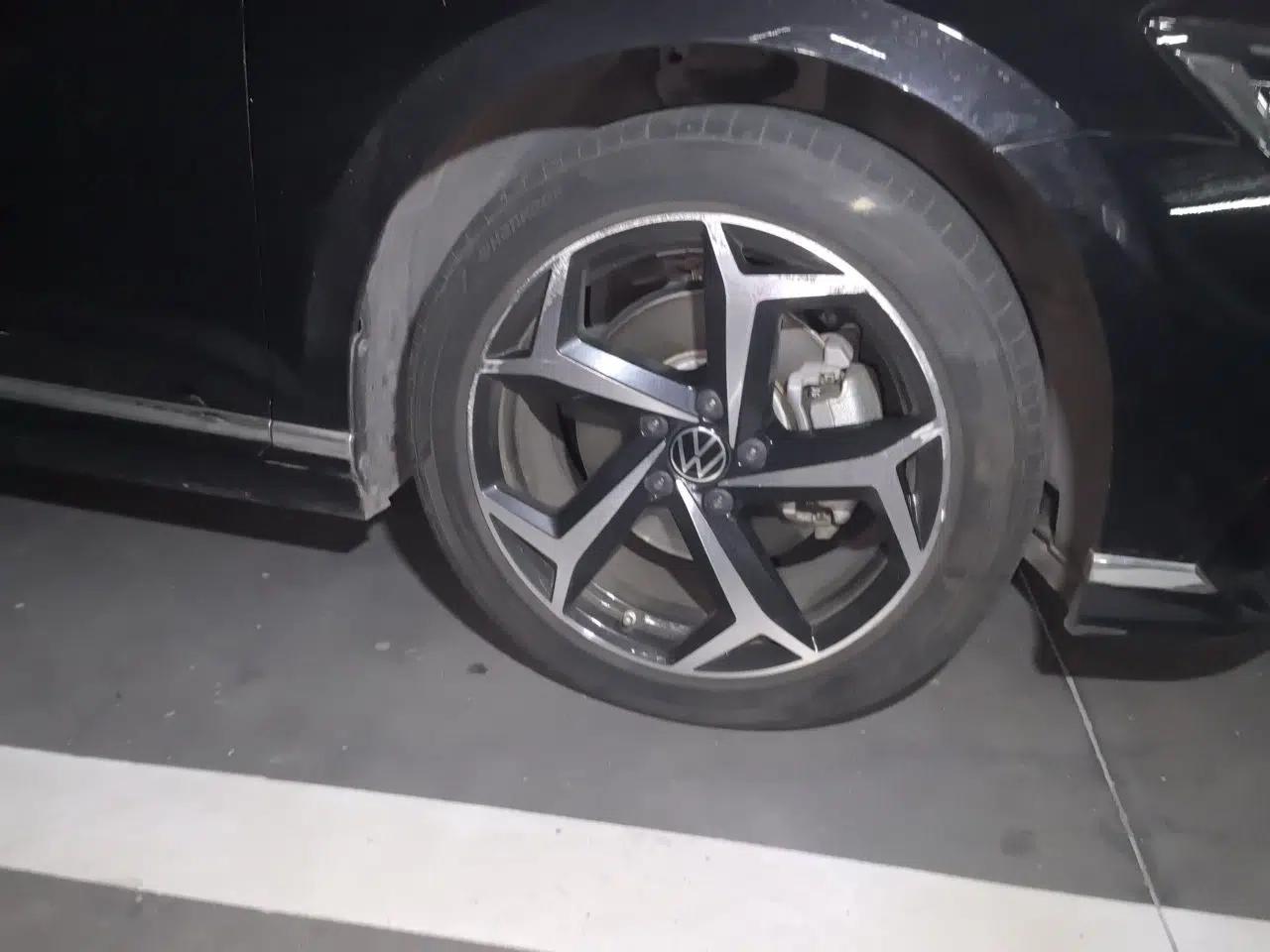 Volkswagen Magotan 2023 2 Million Units Commemorative Edition 330TSI DSG Luxury Version — миниатюра 8