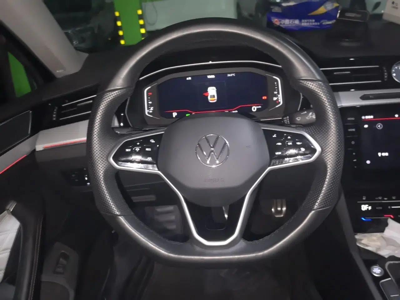 Volkswagen Magotan 2023 2 Million Units Commemorative Edition 330TSI DSG Luxury Version — миниатюра 10