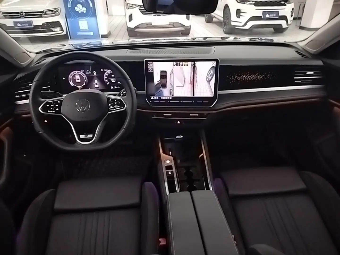 Volkswagen Magotan 2024 300TSI DSG Prestige Edition—A Real Eye-Catcher — миниатюра 12