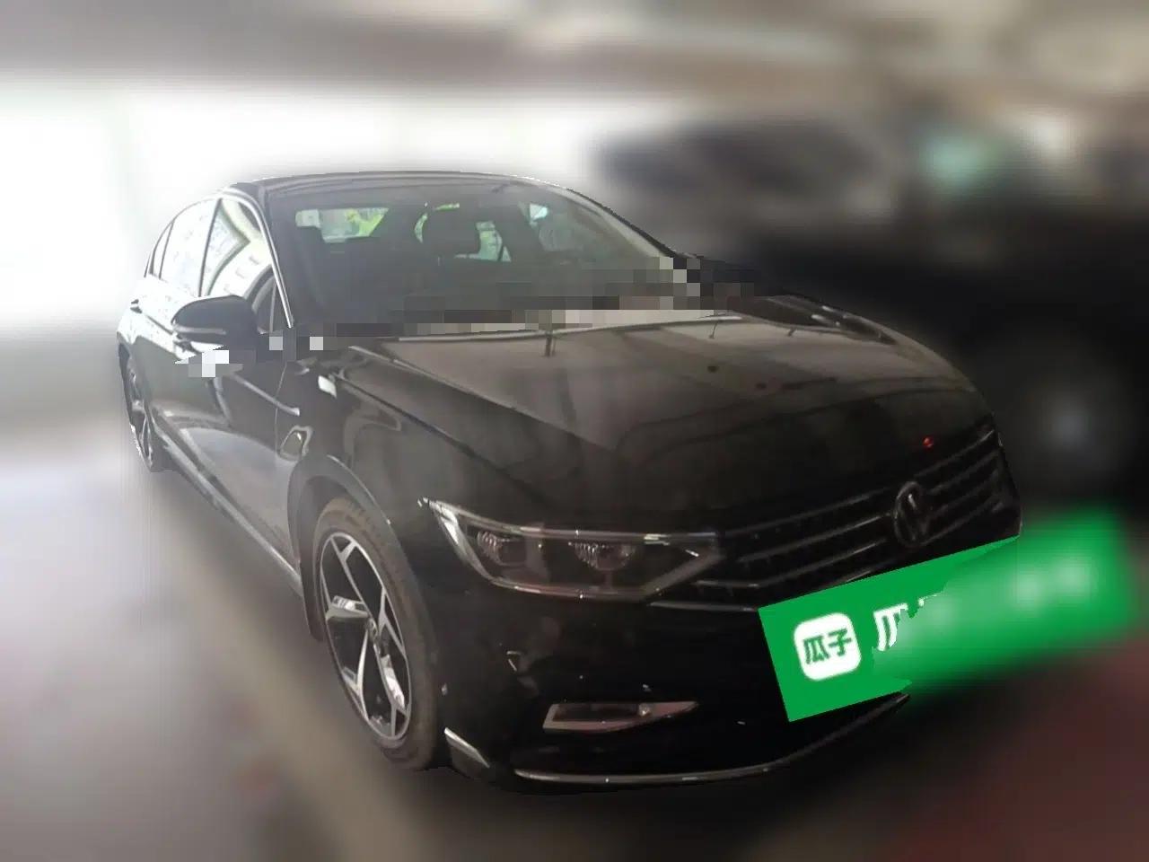 Volkswagen Magotan 2023 2 Million Units Limited Edition 330TSI DSG Leading Version — миниатюра 3