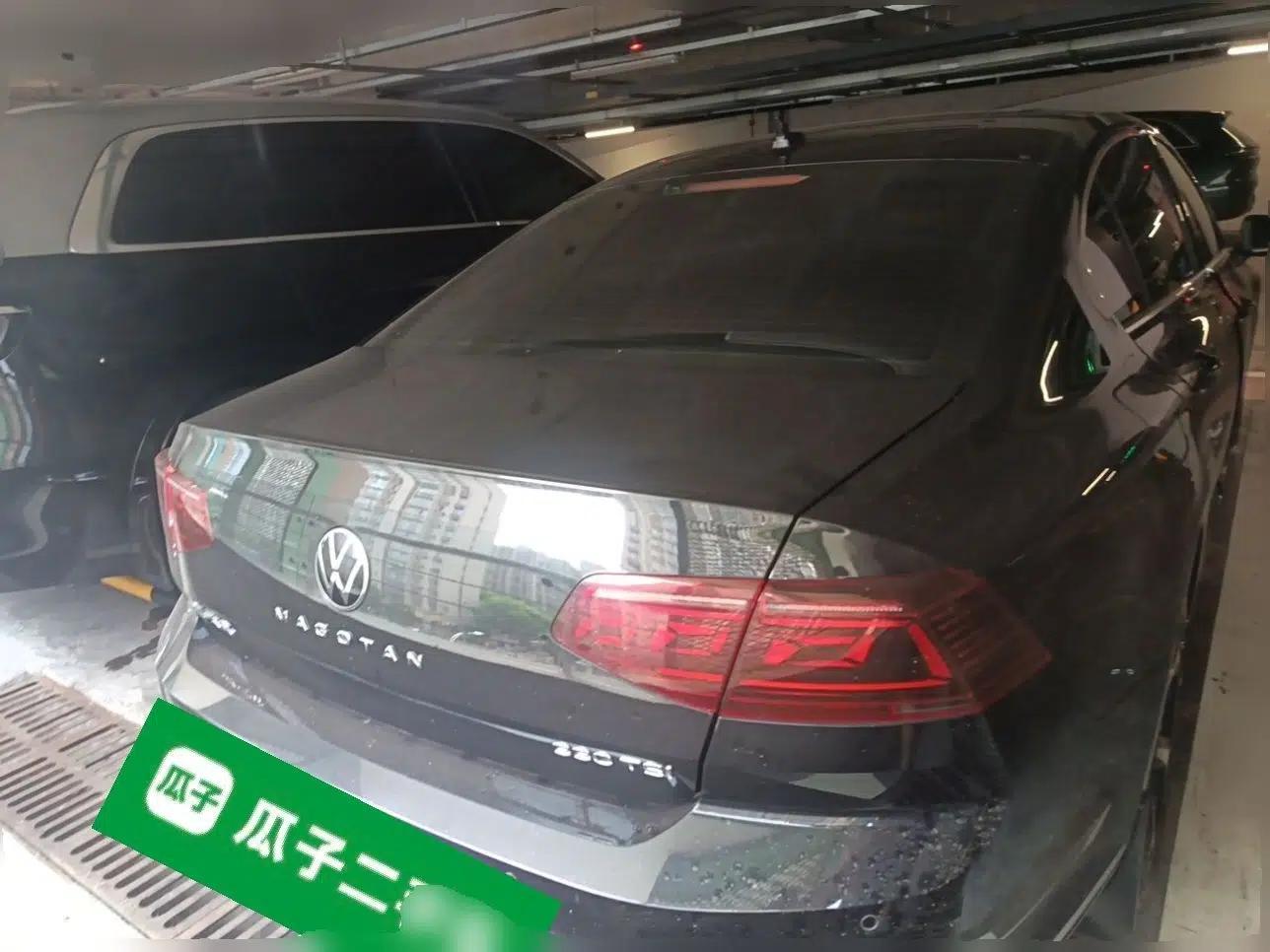 Volkswagen Magotan 2023 2 Million Units Limited Edition 330TSI DSG Leading Version — миниатюра 5