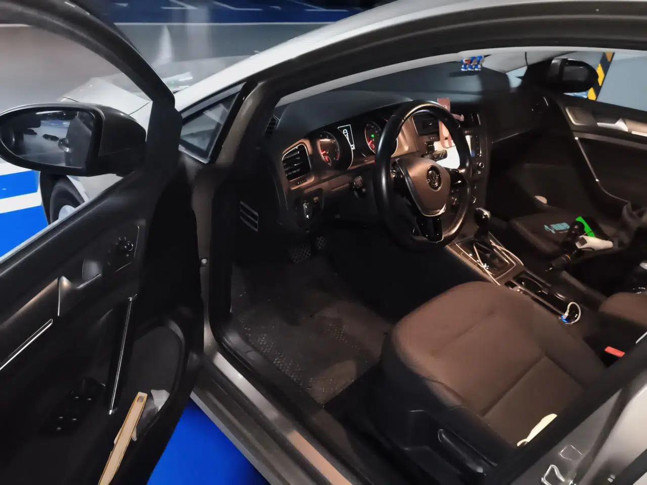 Volkswagen Golf 2014 1.4TSI Automatic Comfort Model — миниатюра 16