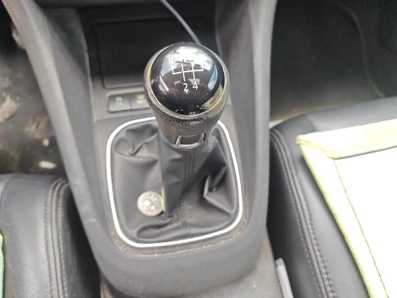 Volkswagen Golf 2012 1.4 TSI Manual Comfort Edition — миниатюра 14