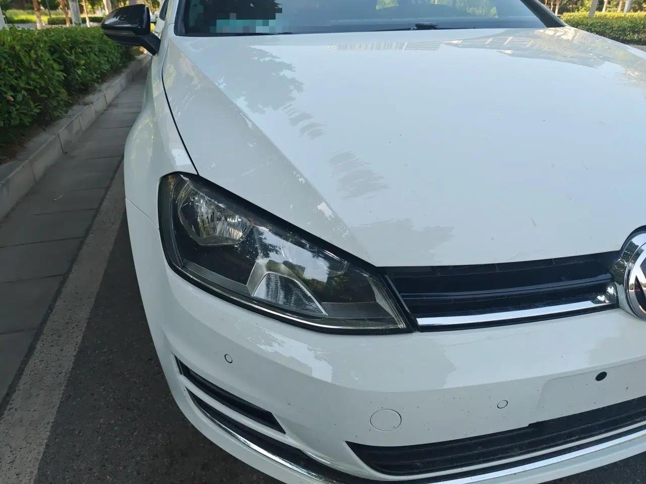 Volkswagen Golf 2017 1.6L Automatic Comfort Million-Vehicle Anniversary Edition — миниатюра 7