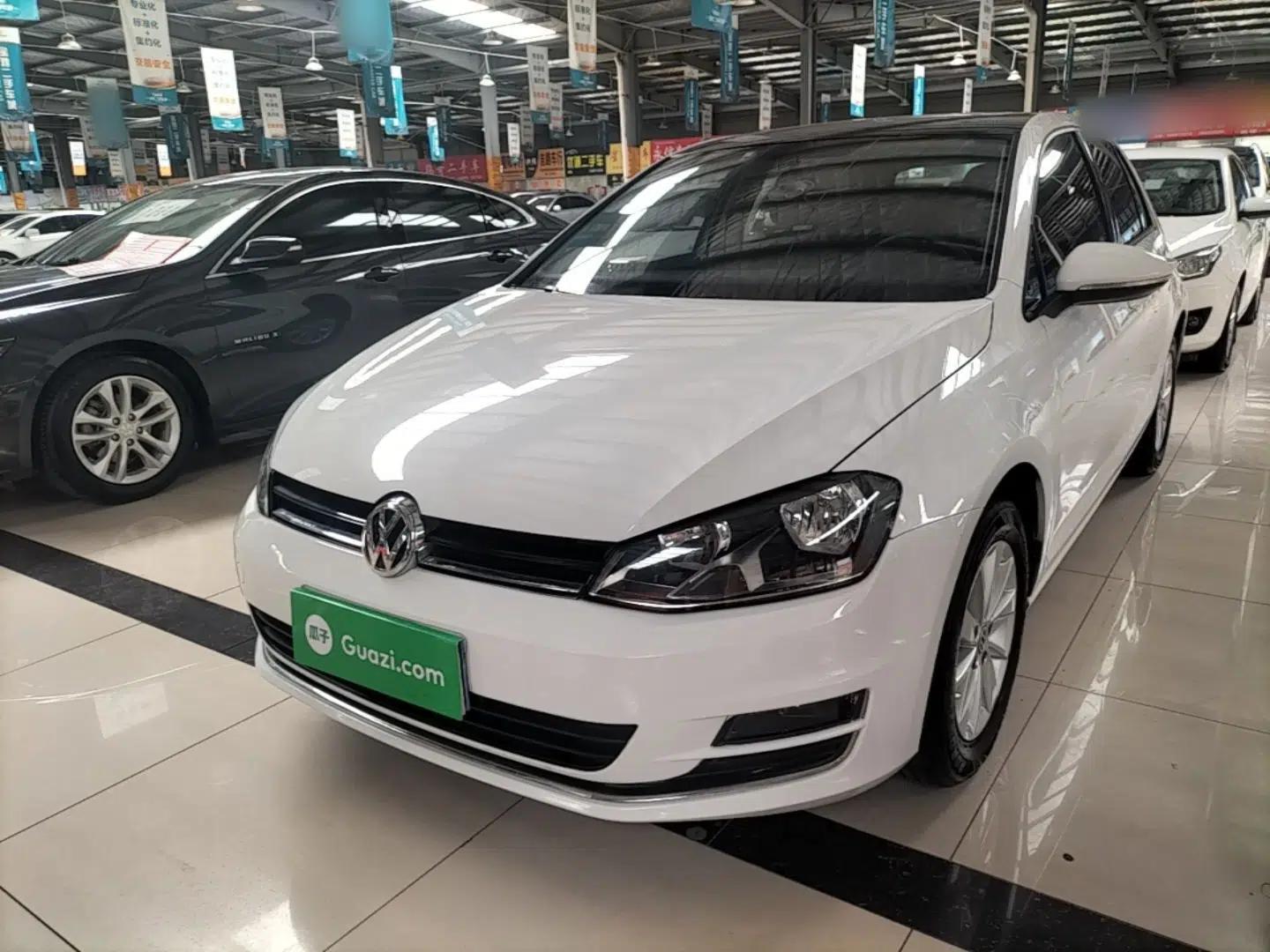 Volkswagen Golf 2016 1.6L Automatic Fashion Model — миниатюра 1