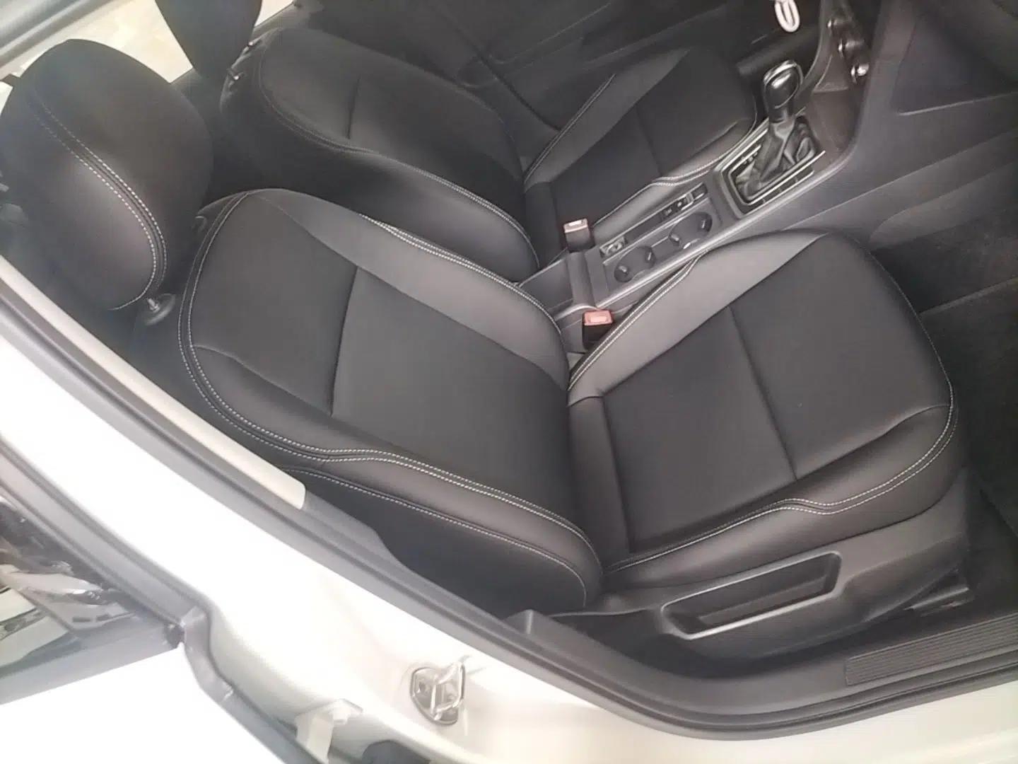 Volkswagen Golf 2016 1.6L Automatic Fashion Model — миниатюра 19