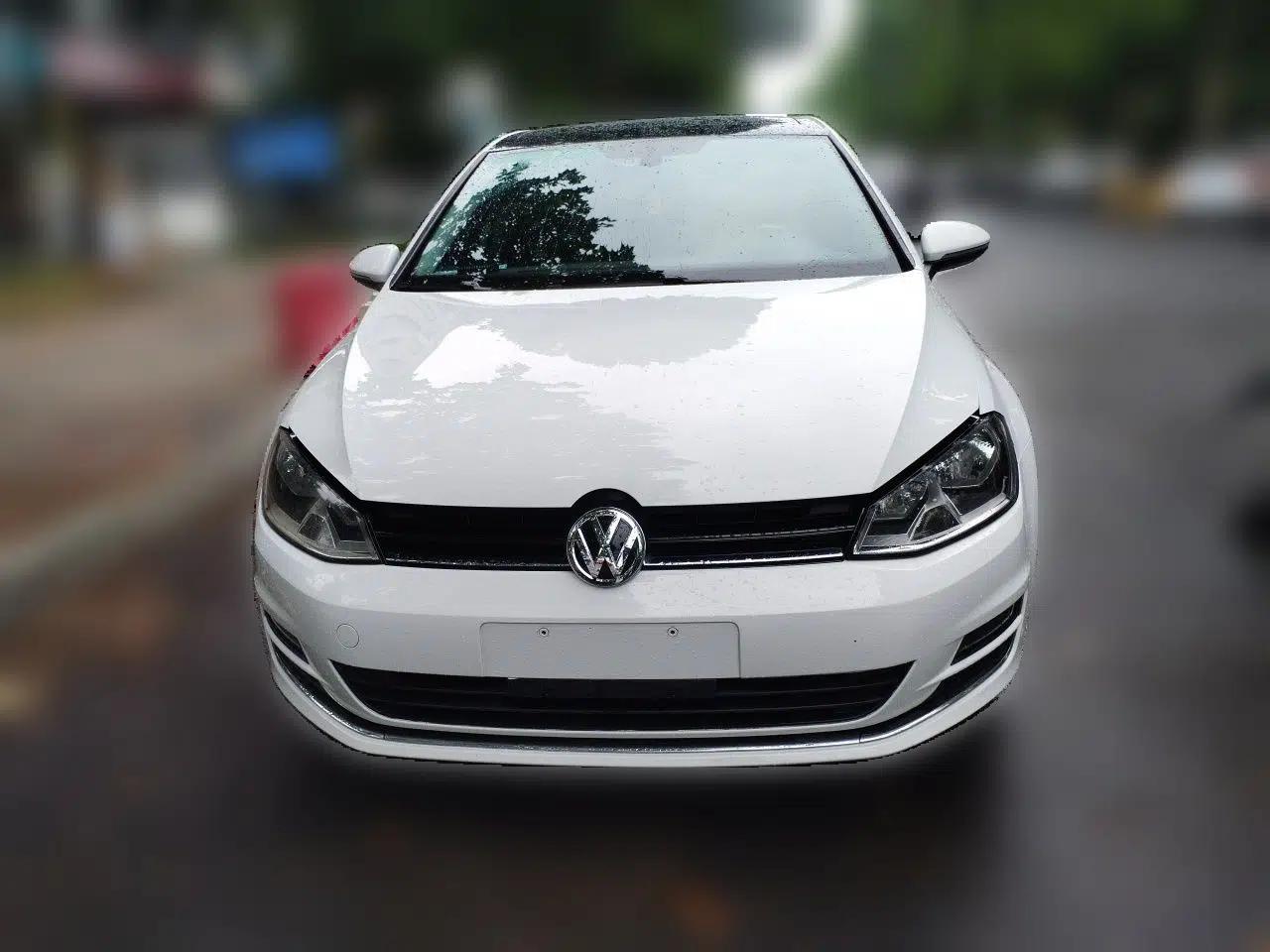 Volkswagen Golf 2016 230TSI Automatic Luxury Version — миниатюра 2