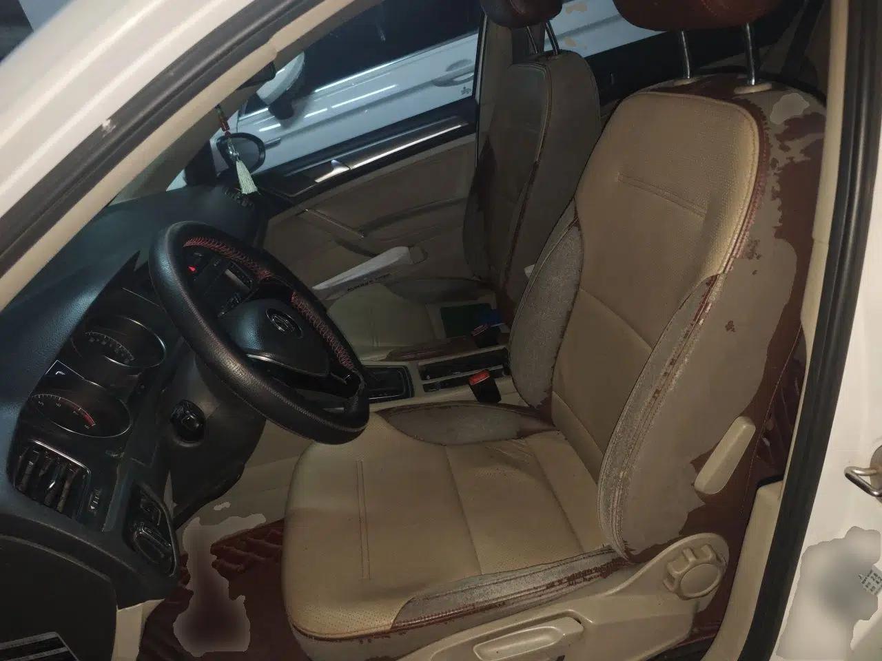 Volkswagen Golf 2015 1.6L Automatic Fashion Model — миниатюра 15