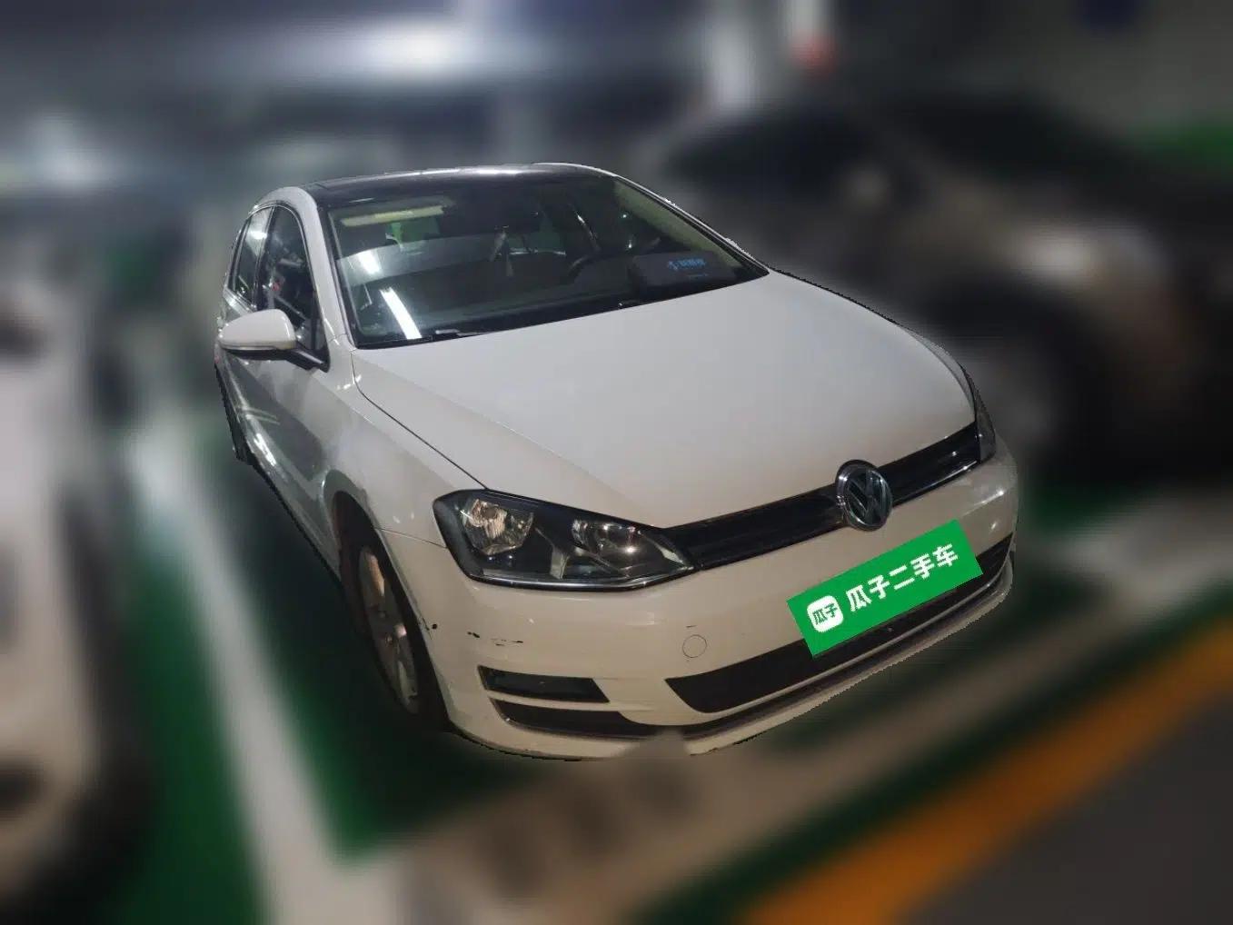 Volkswagen Golf 2015 1.6L Automatic Fashion Model — миниатюра 3