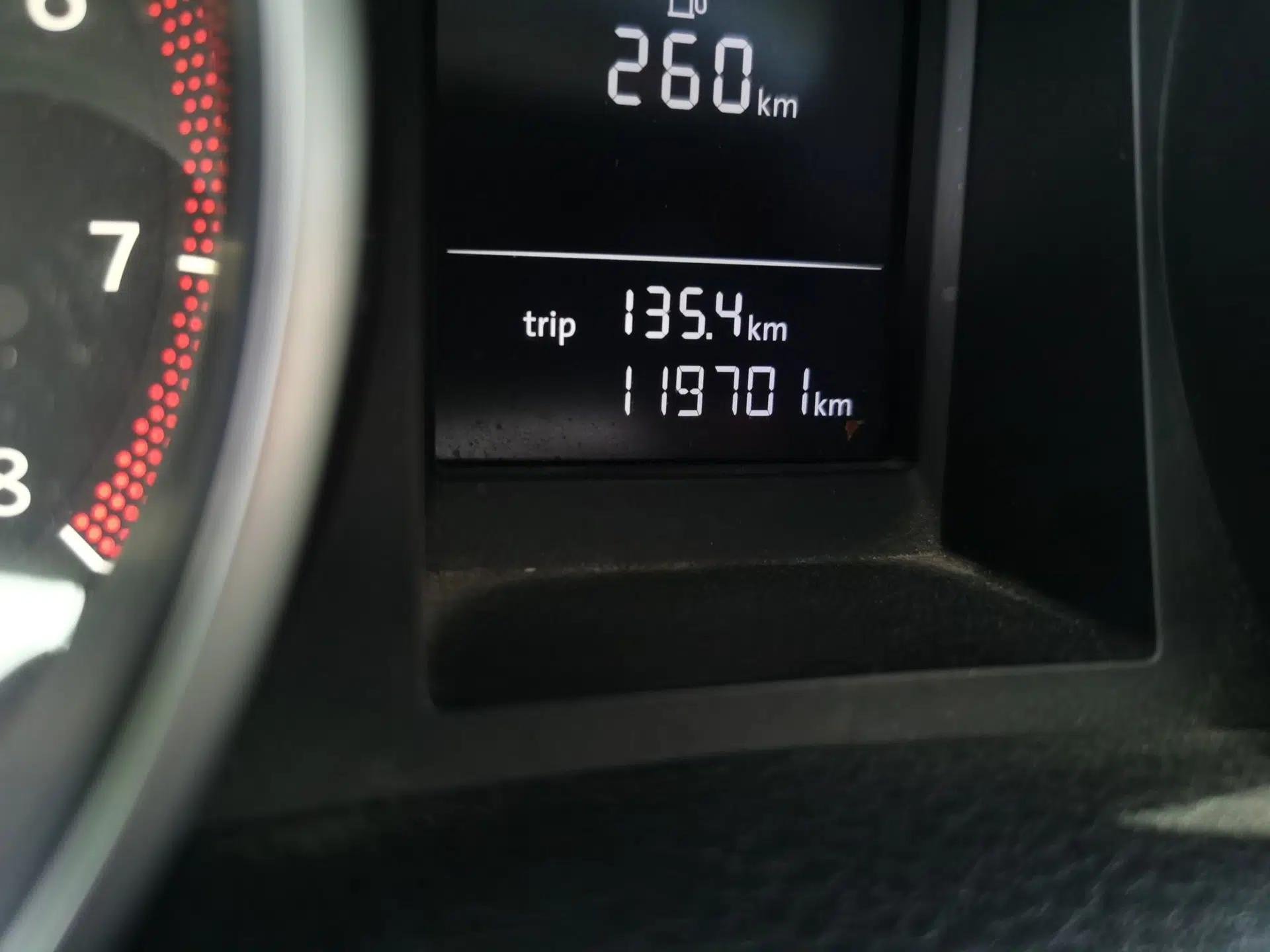 Volkswagen Golf 2012 1.6L Automatic Comfort Model — миниатюра 12