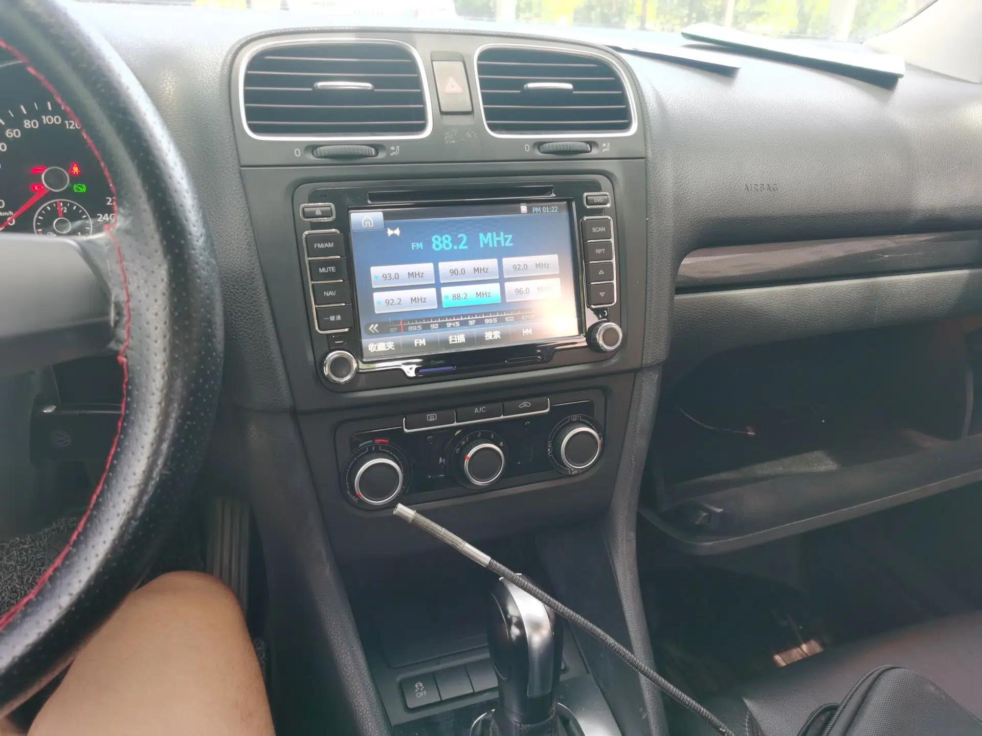 Volkswagen Golf 2012 1.6L Automatic Comfort Model — миниатюра 13