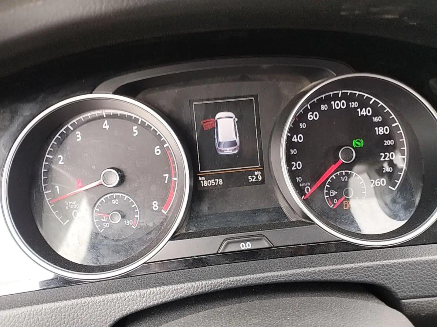 Volkswagen Golf 2014 1.4TSI Luxury Travel Edition — миниатюра 19