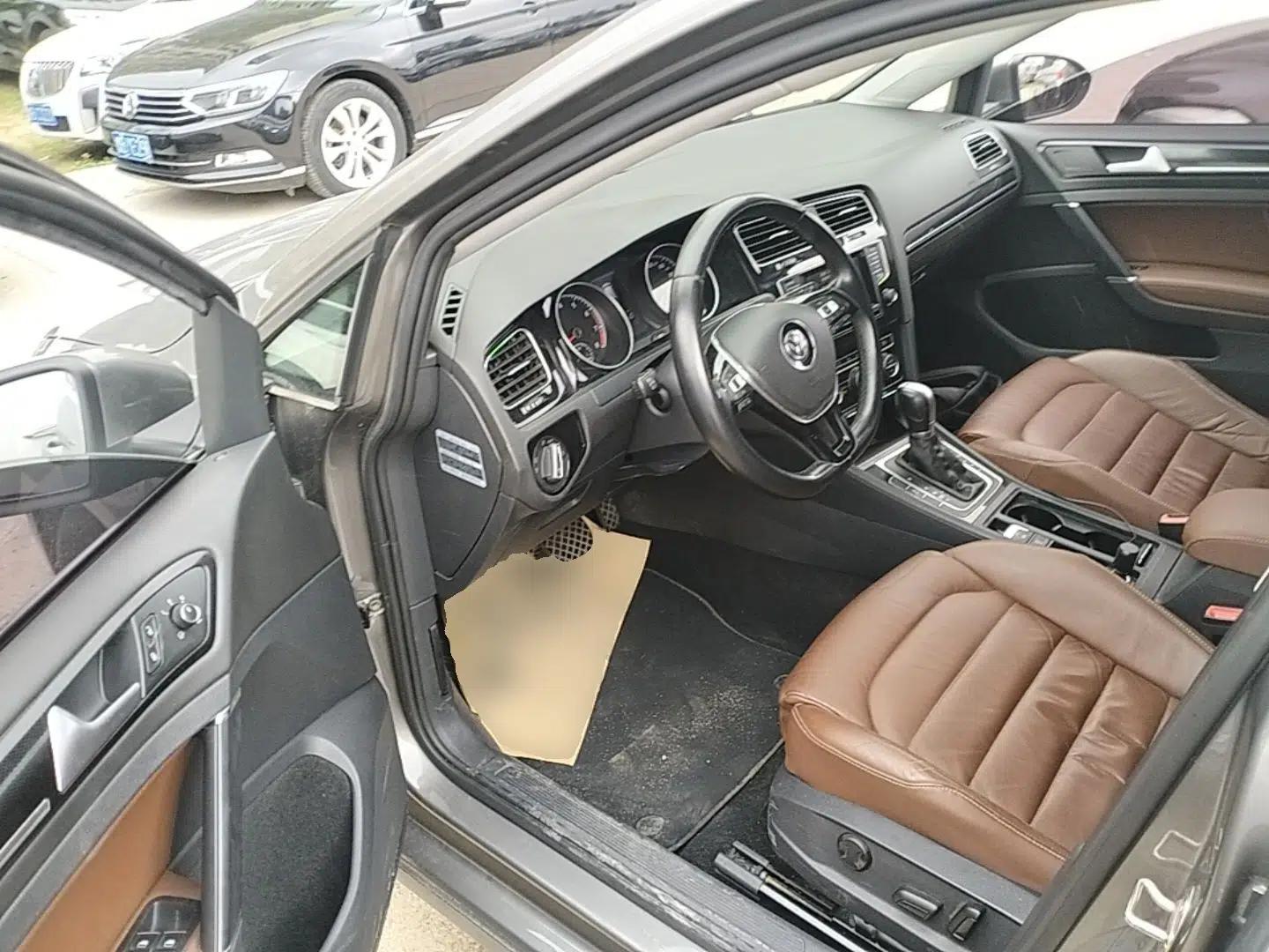 Volkswagen Golf 2014 1.4TSI Luxury Travel Edition — миниатюра 23