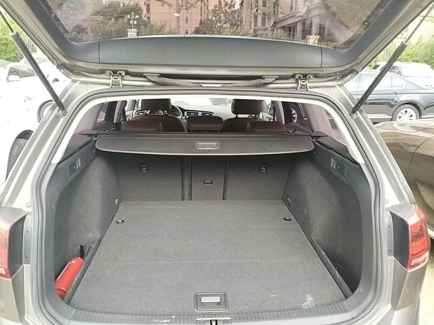 Volkswagen Golf 2014 1.4TSI Luxury Travel Edition — миниатюра 27