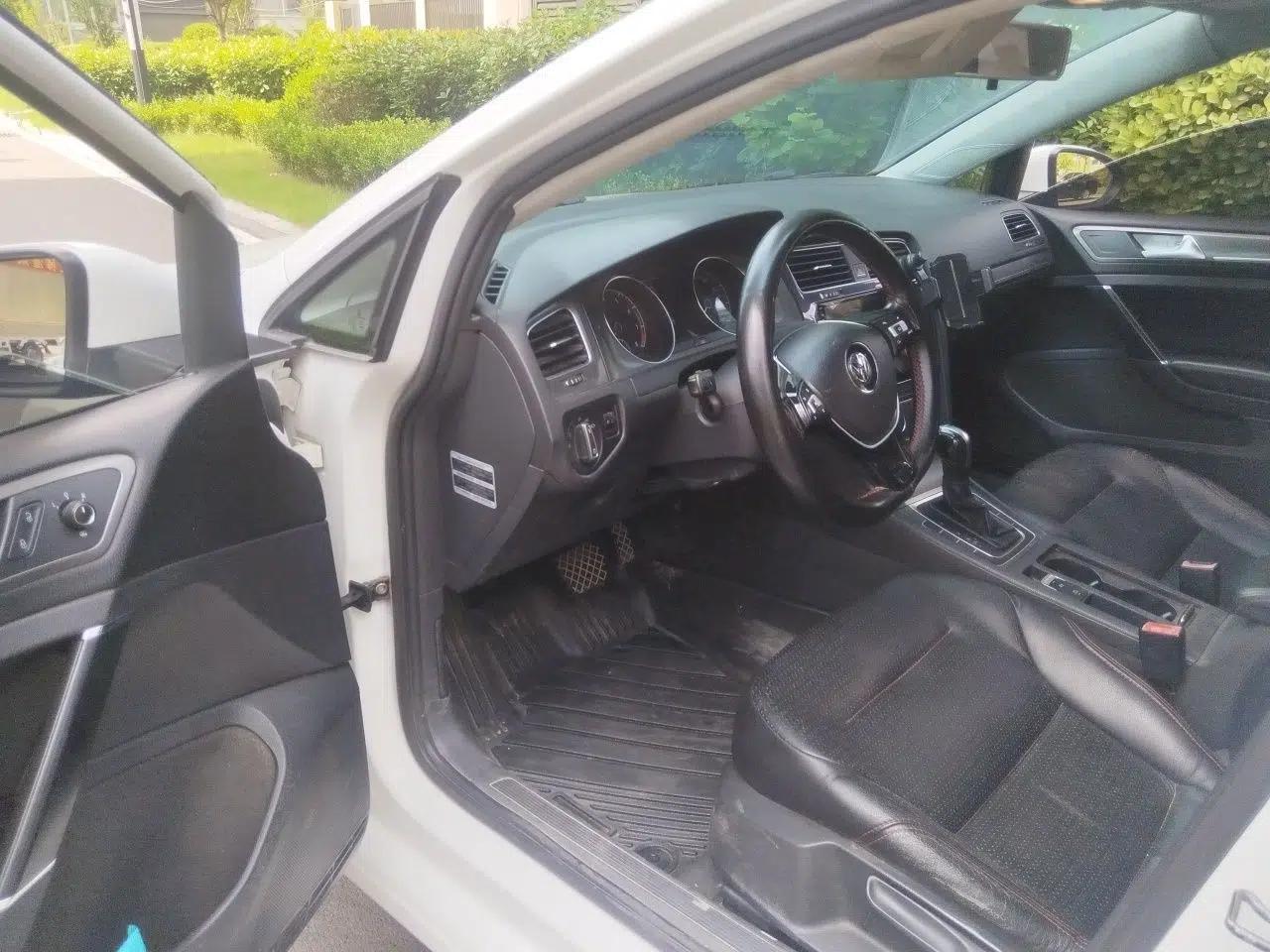 Volkswagen Golf 2015 1.4TSI Automatic Comfort Model — миниатюра 16