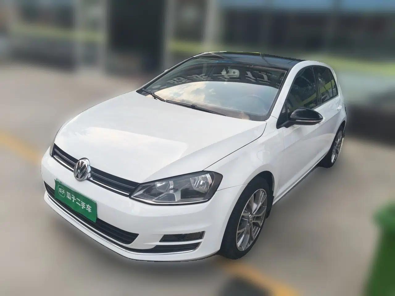 Volkswagen Golf 2016 230TSI Automatic Comfort Version — миниатюра 1