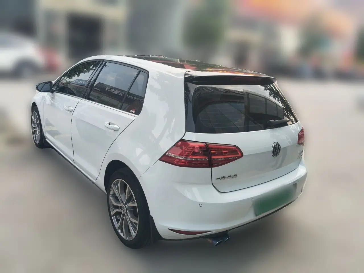 Volkswagen Golf 2016 230TSI Automatic Comfort Version — миниатюра 4