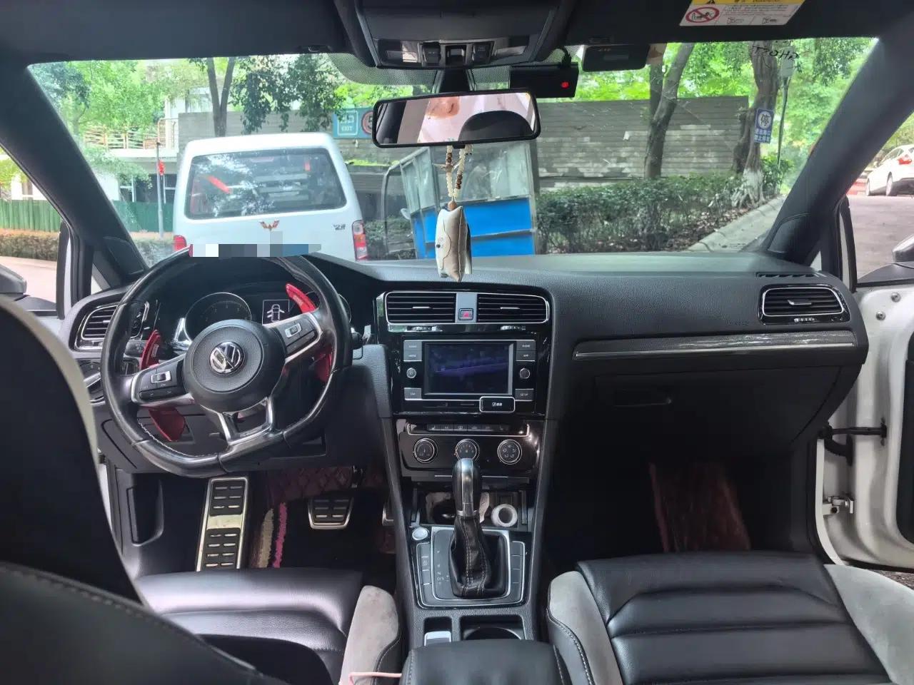 Volkswagen Golf 2018 280TSI Automatic R-Line Model — миниатюра 9