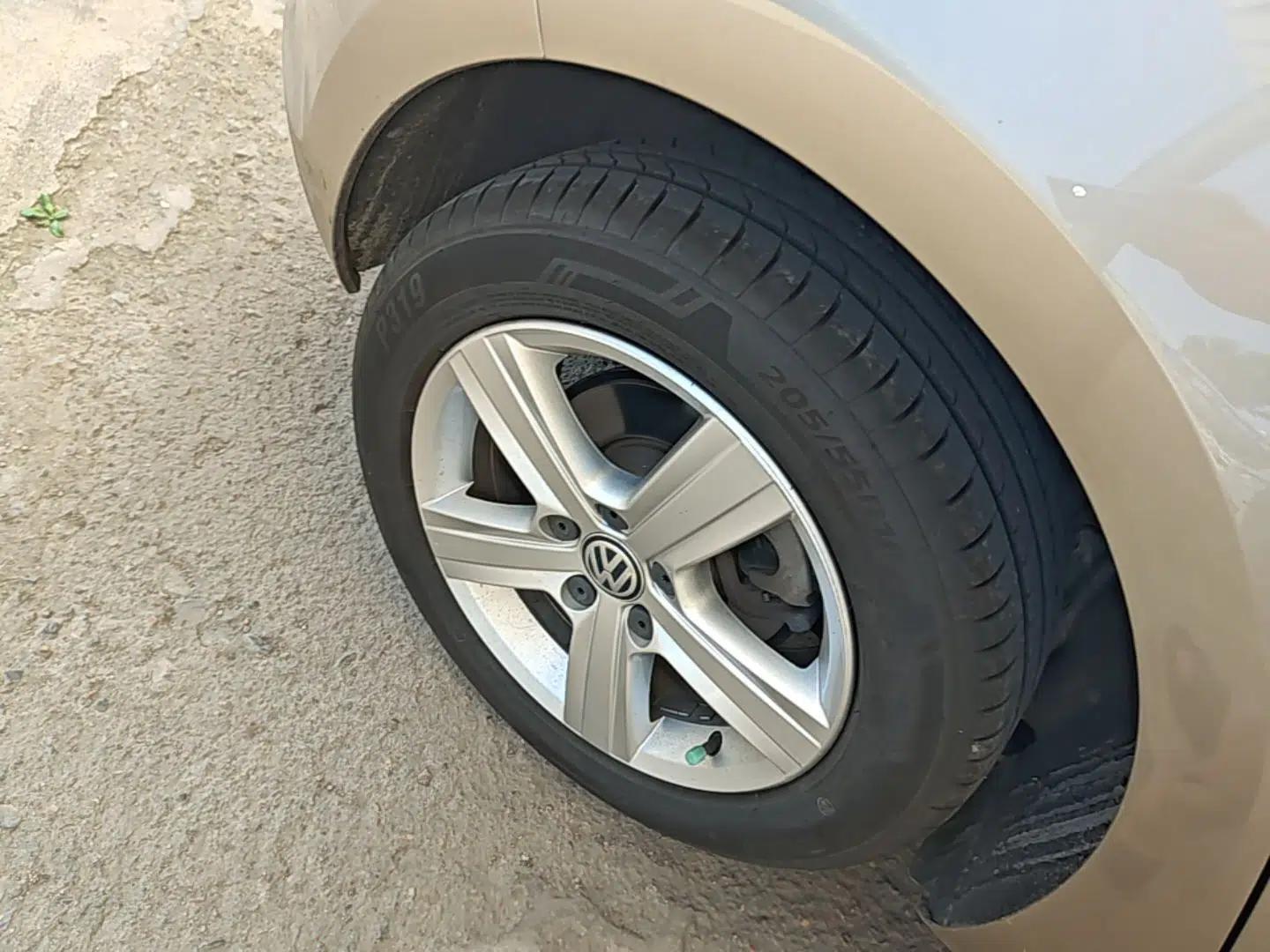 Volkswagen Golf 2016 230TSI Automatic Comfort Version — миниатюра 11
