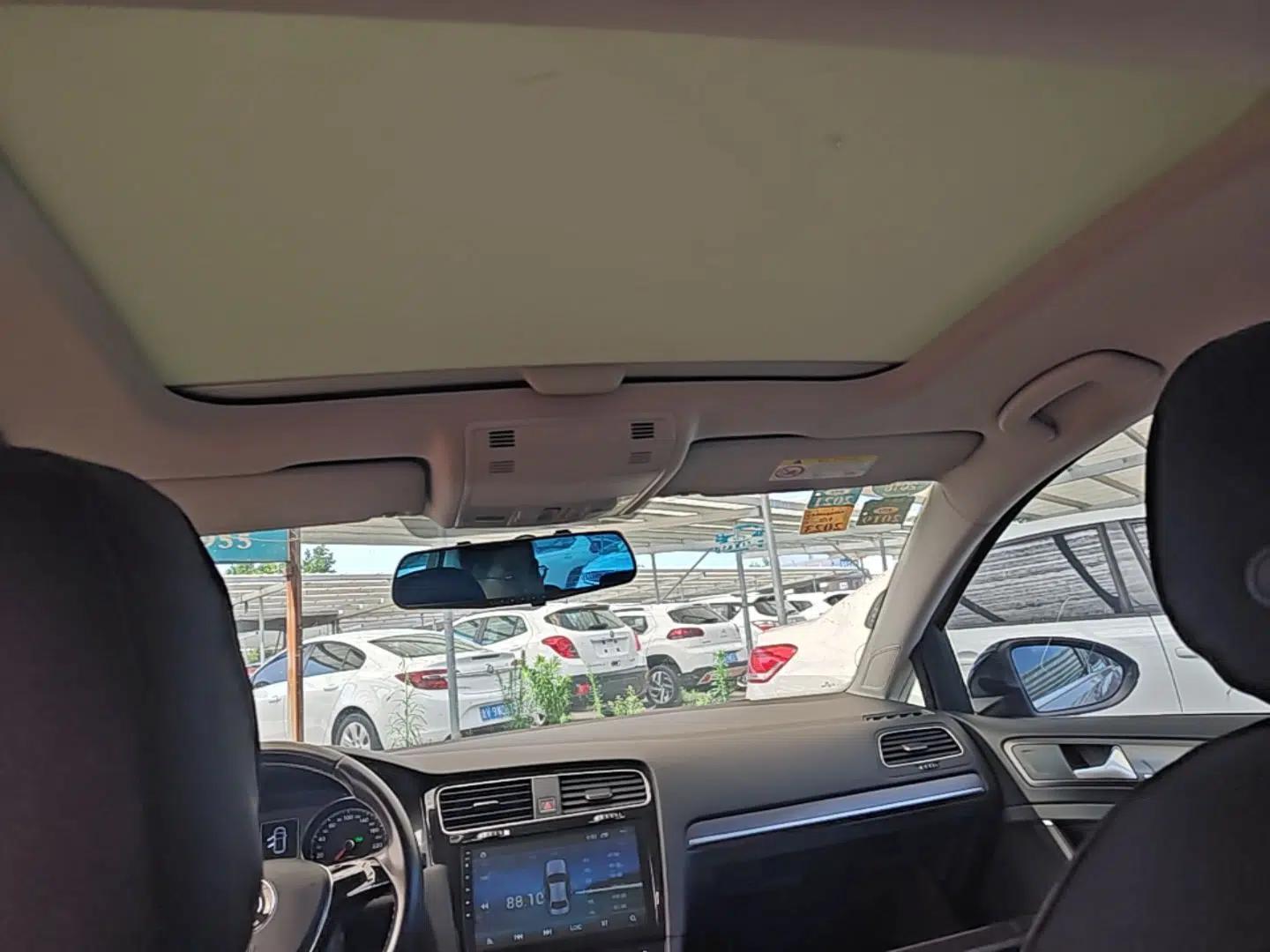 Volkswagen Golf 2016 230TSI Automatic Comfort Version — миниатюра 21