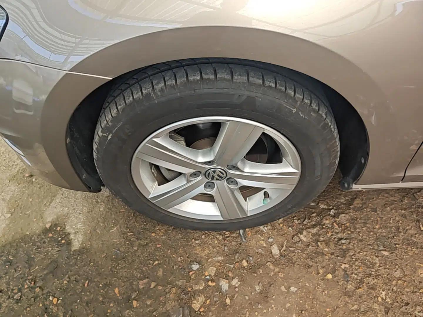 Volkswagen Golf 2016 230TSI Automatic Comfort Version — миниатюра 10