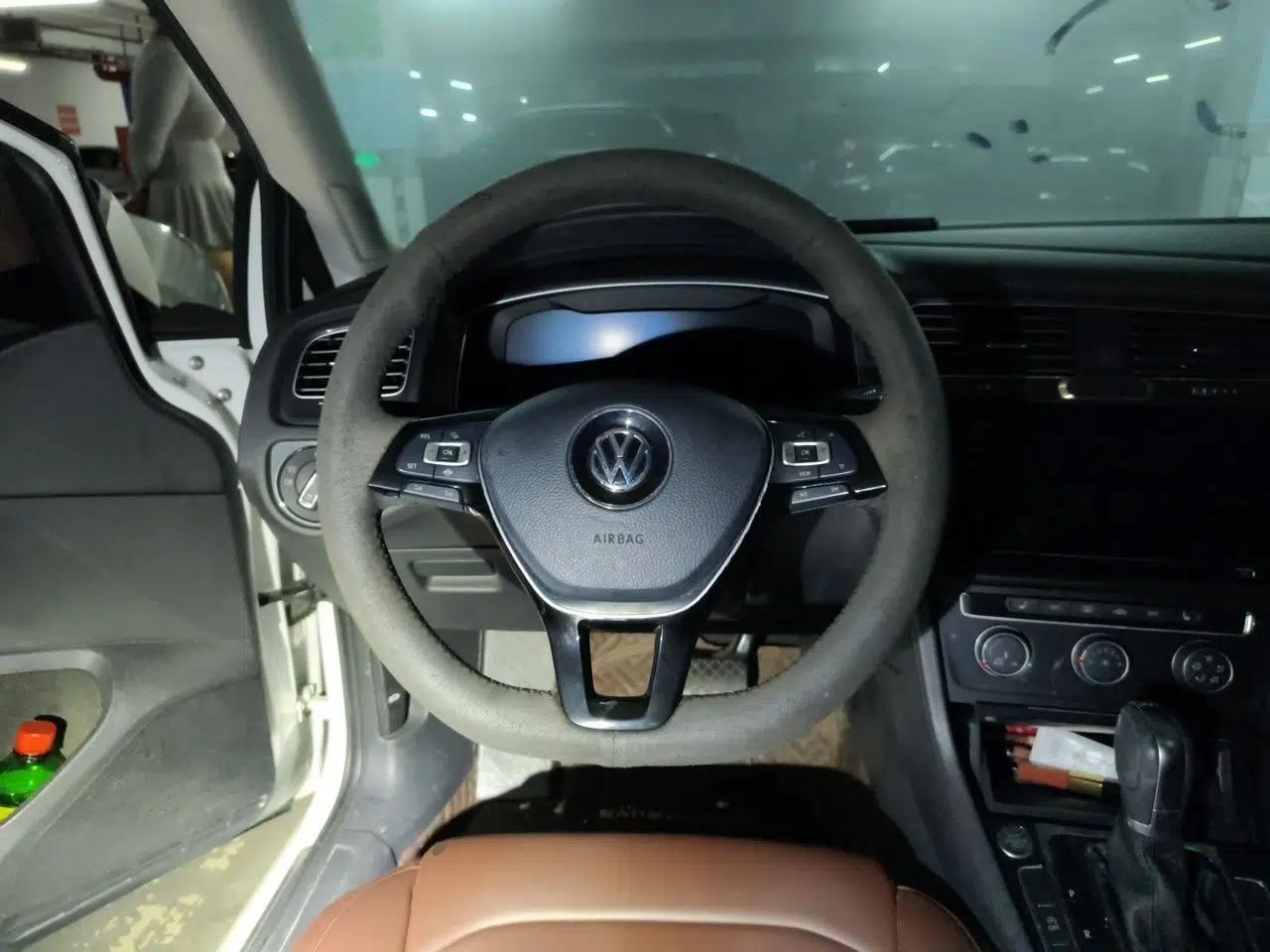 Volkswagen Golf 2020 Zhiai Edition 280TSI DSG Luxury Model — миниатюра 10